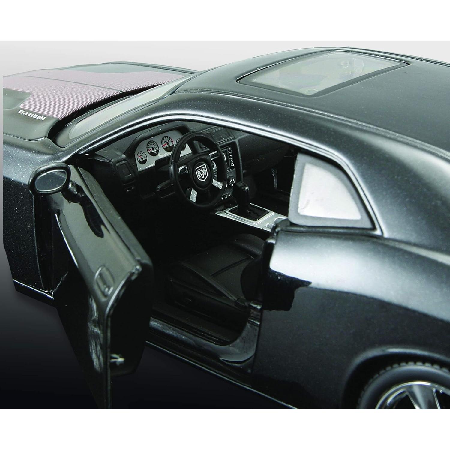 Maisto 1:24 Dodge Challenger SRT8 Modelo Diecast Negro