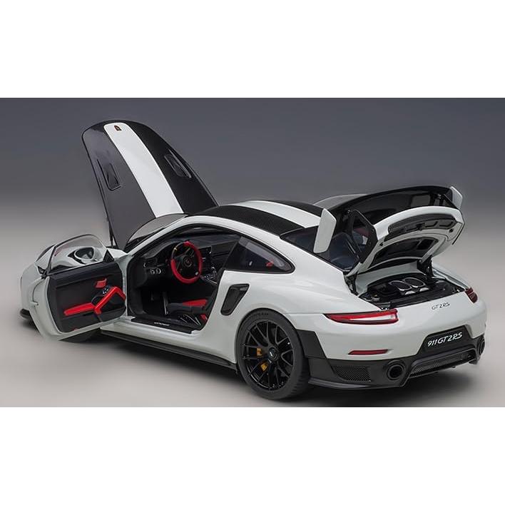 Modelo de Coche 911 GT2 RS Weissach Autoart 1/18 Blanco