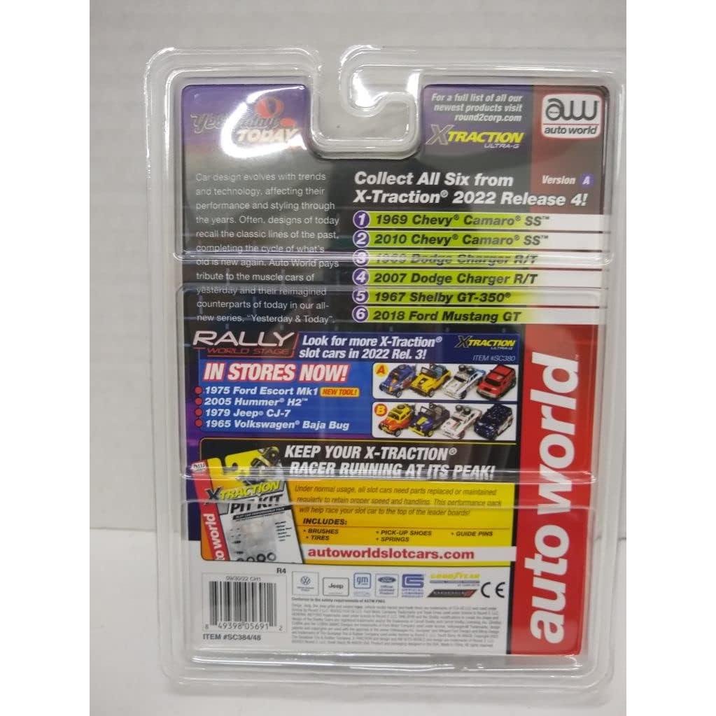 Coche de Slot Eléctrico Auto World 2007 Charger R/T HO