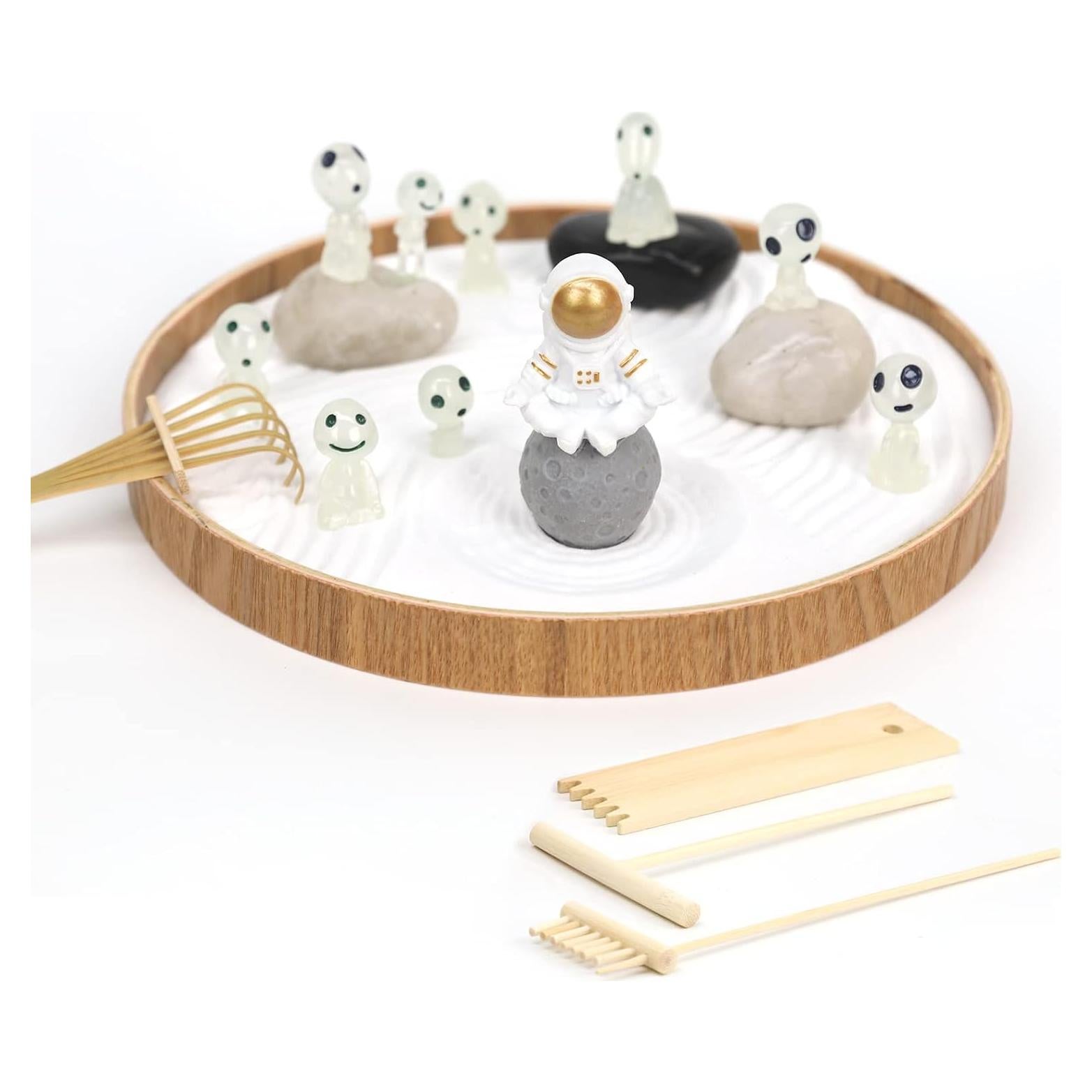 Kit Jardín Zen de Escritorio FOLKOR LIFE con Astronauta y Extraterrestres