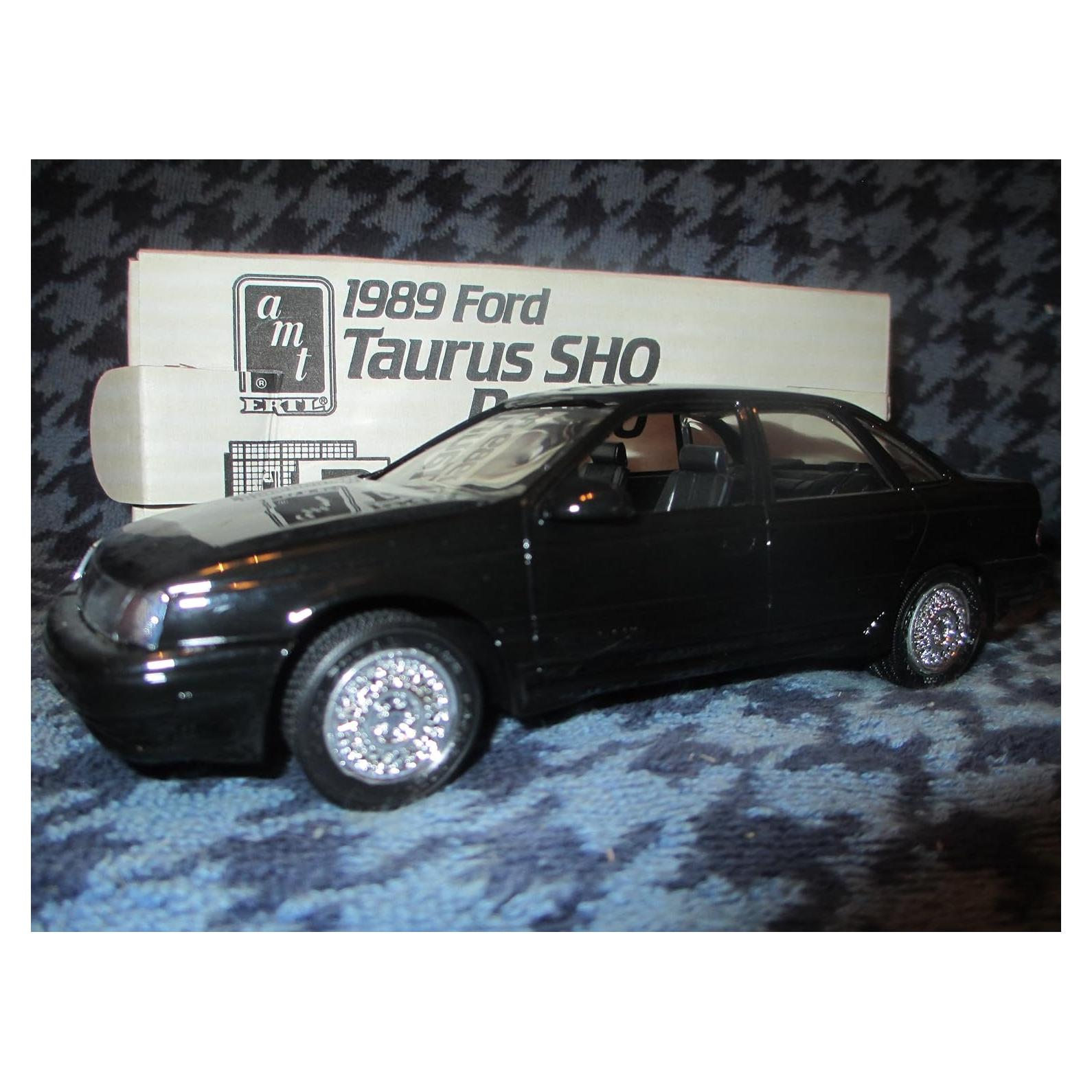 #6066PO AMT/ ERTL 1989 Taurus SHO,Black Metallic 1/25 Scale Plastic Promo Model Car, Fully Assembled