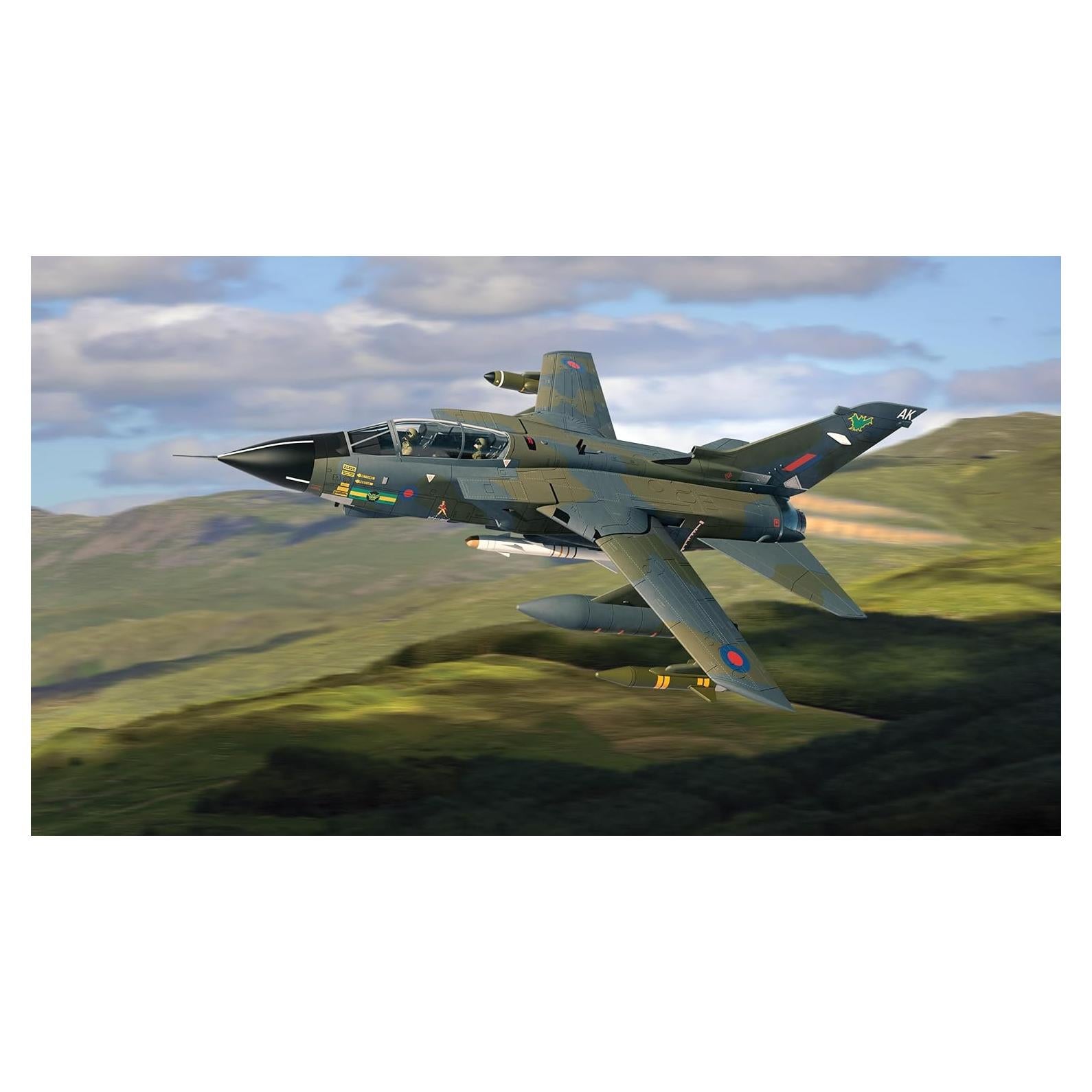 Corgi AA29401 Panavia Tornado GR.1 1:48 con detalles