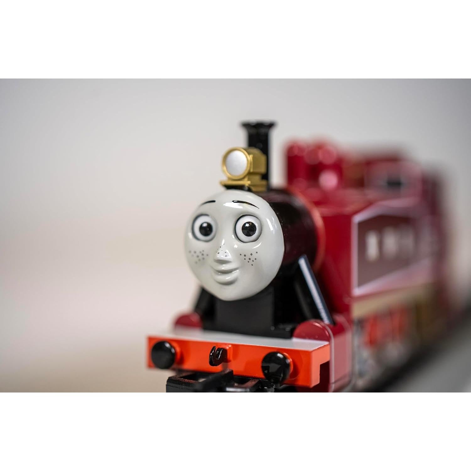 Locomotora Thomas y Amigos Rosie - Escala HO - Roja