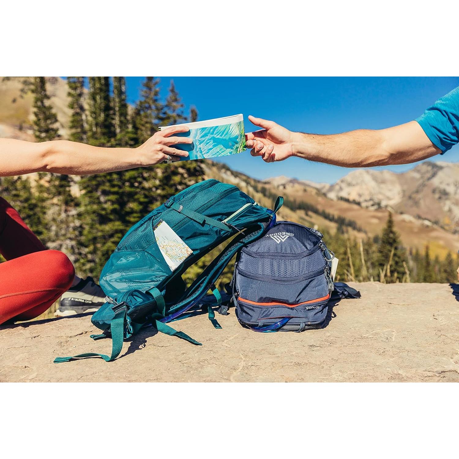 Gregory Sula 16L H2O Unisex Day Hiking/Backpacking Hydration/Mountain Biking Backpack, 3L Water Reservoir/Bladder Included, One Size Fits All, Antigua Green