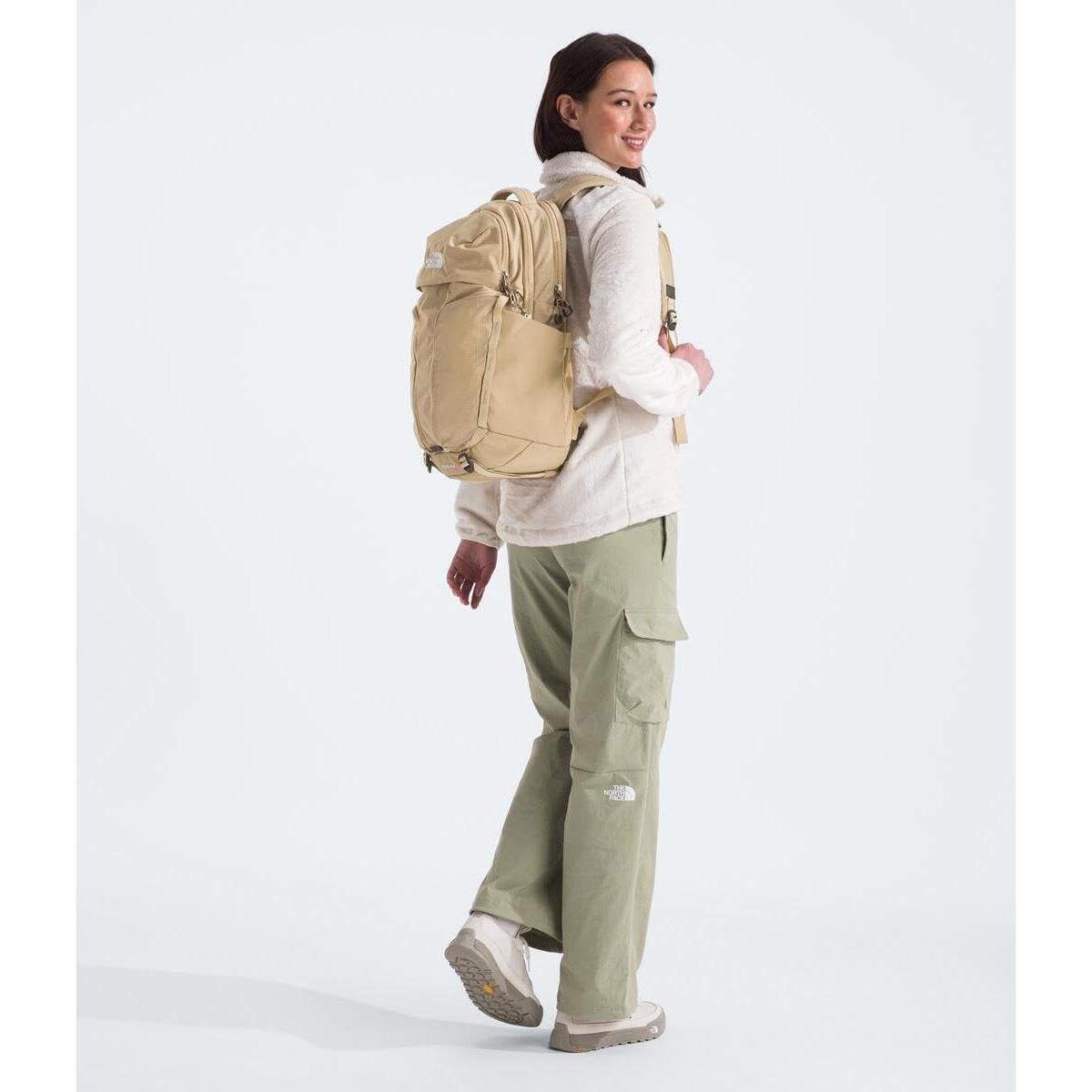 THE NORTH FACE Women's Surge Commuter Laptop Backpack - PFAS Free, Khaki Stone, One Size