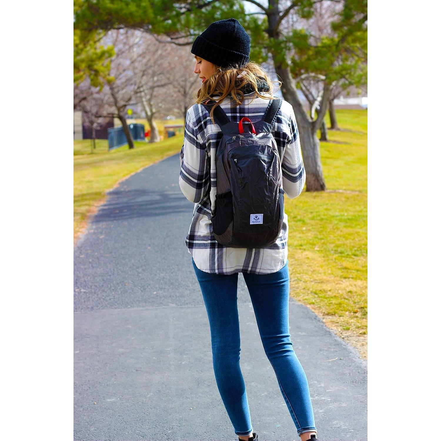 Mochila de senderismo 4Monster 16L ligera y resistente al agua