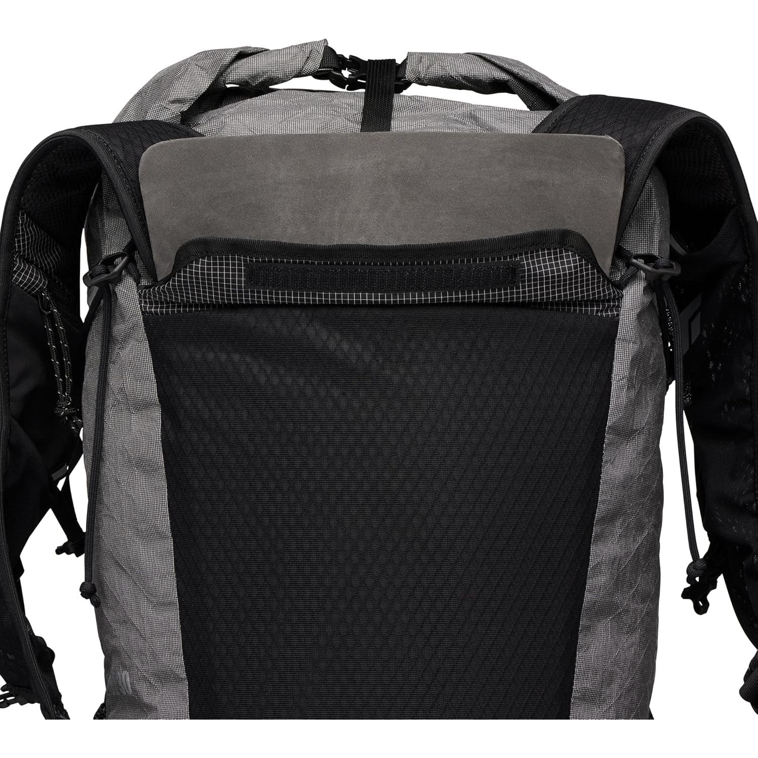 Mochila Black Diamond Beta Light 45L Gris Tormenta Mediana