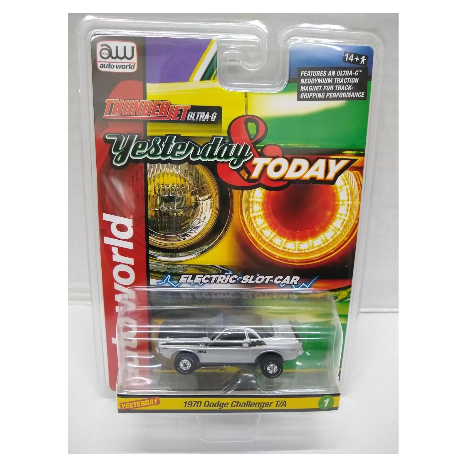 Coche de Slot Eléctrico Auto World 1970 Challenger T/A HO Plata