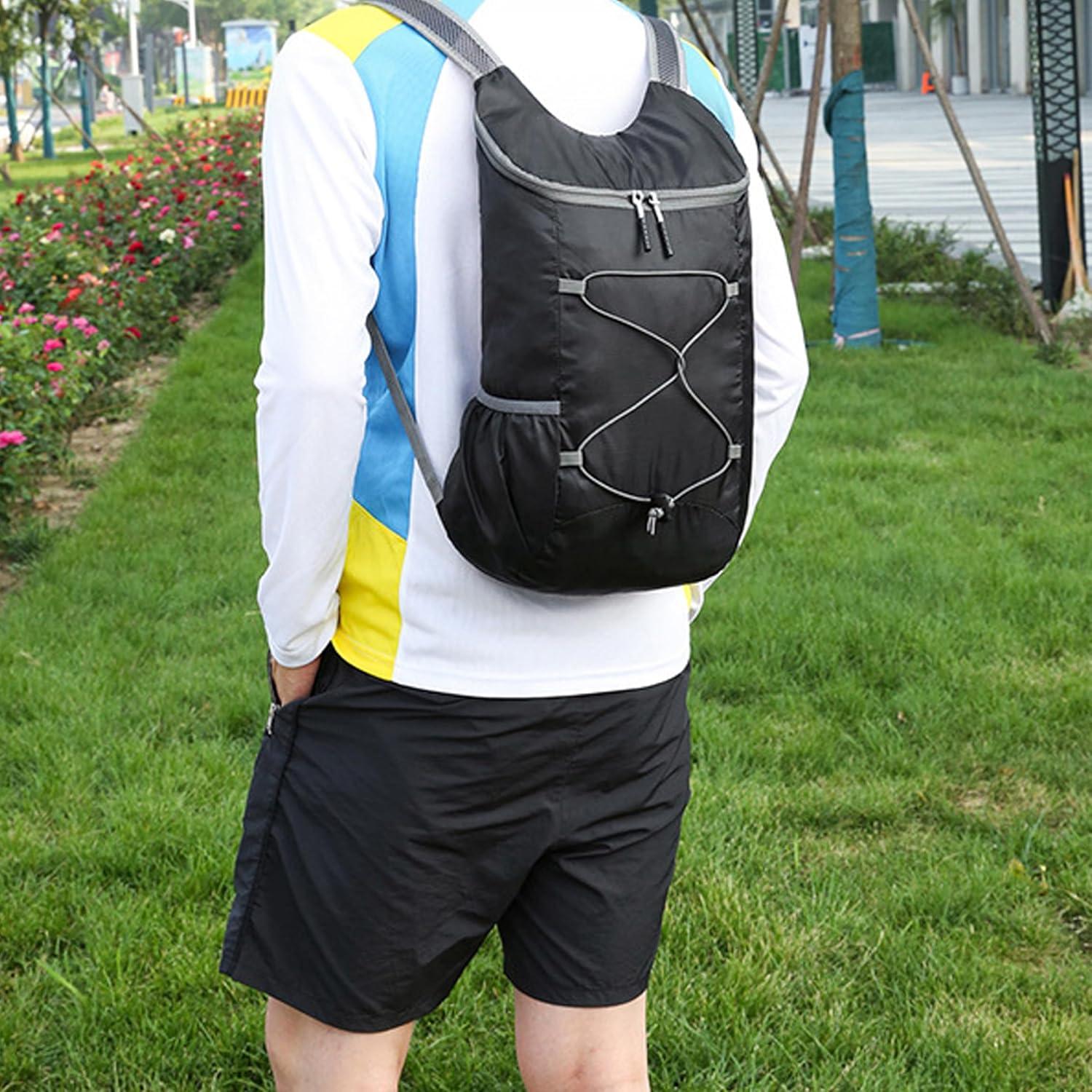 Mochila de Senderismo Plegable 16L Resistente al Agua B100 Negra