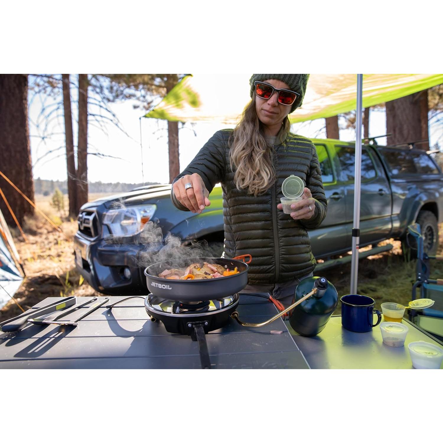 Estufa de Camping Jetboil HalfGen 10000 BTU con Sartén 9"