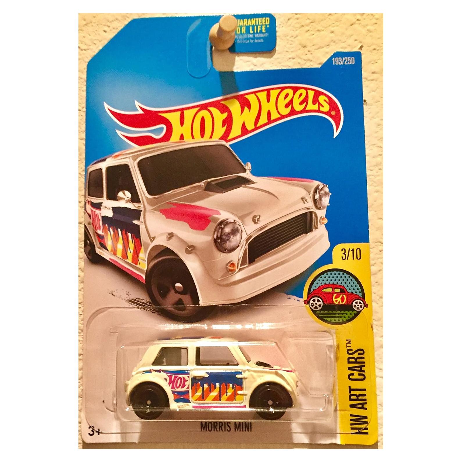 Hot Wheels Morris Mini 2016 Art Cars 1:64 Blanco
