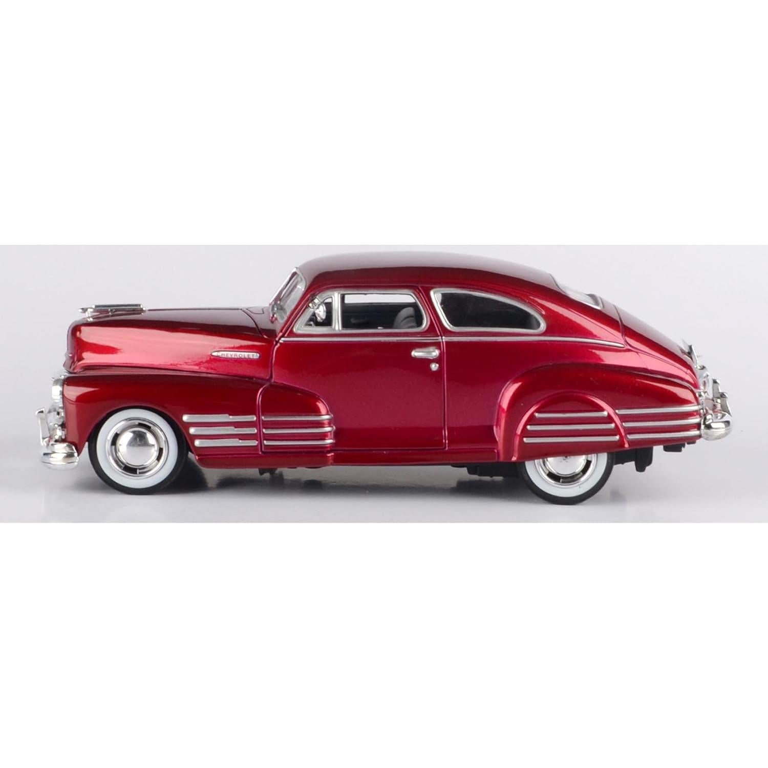 Chevy Aerosedan Fleetline 1948 Rojo - Motormax 1/24 Diecast