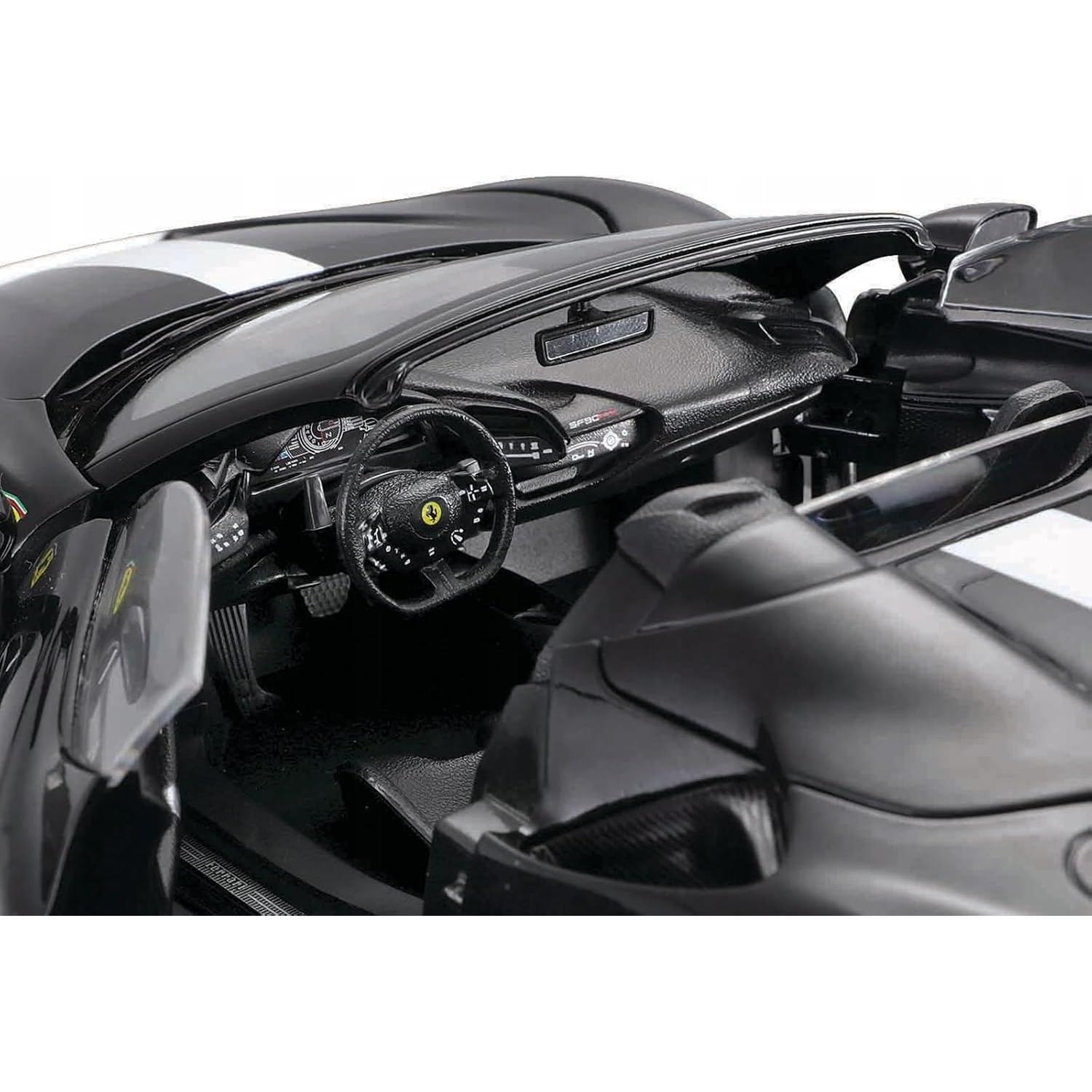 Coche Diecast Bburago SF90 Spider 1/18 Negro con Rayas