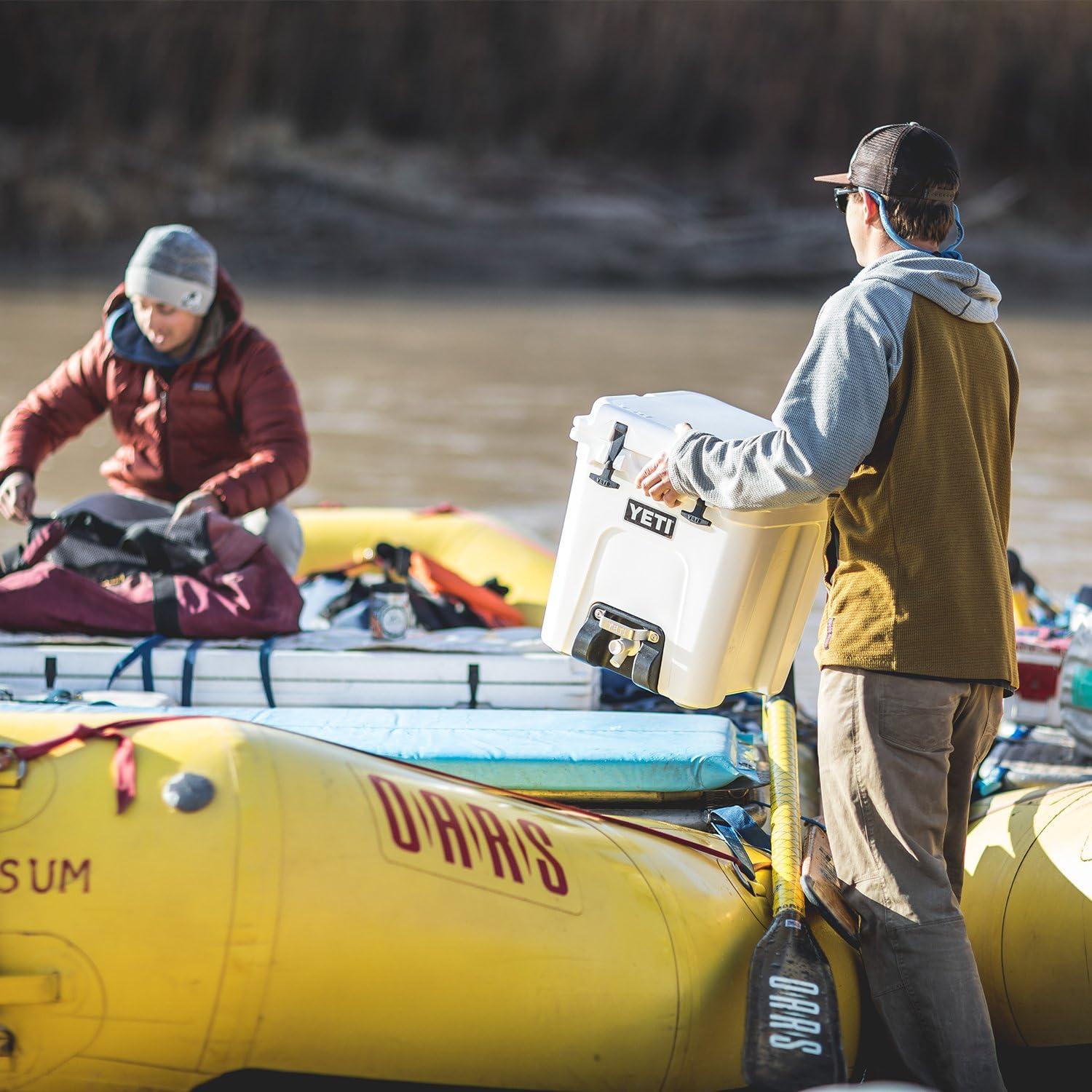 Enfriador de Agua YETI Silo 6 Galones Aislado Blanco