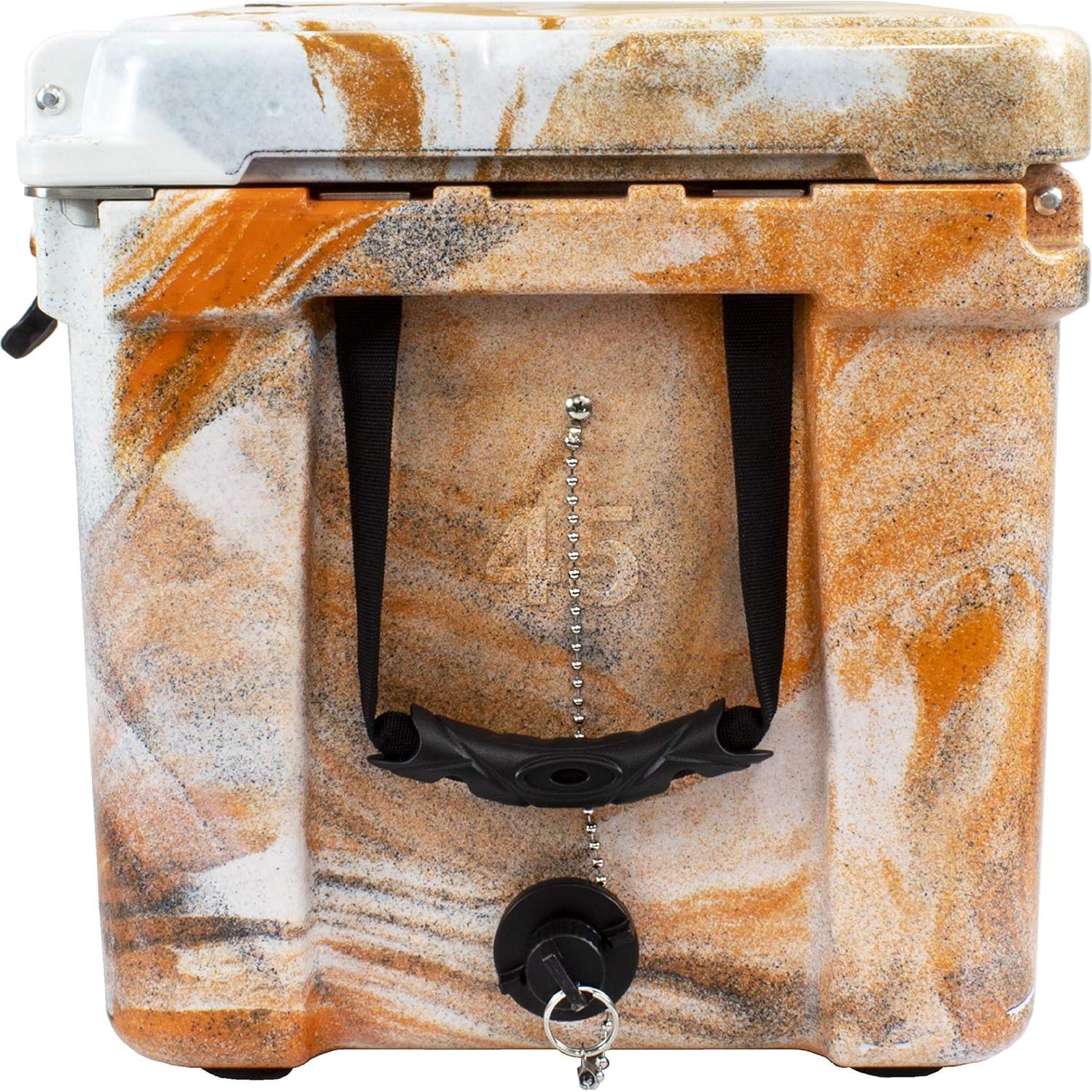 Caja de Hielo 45QT Frosted Frog Naranja Camo Aislada