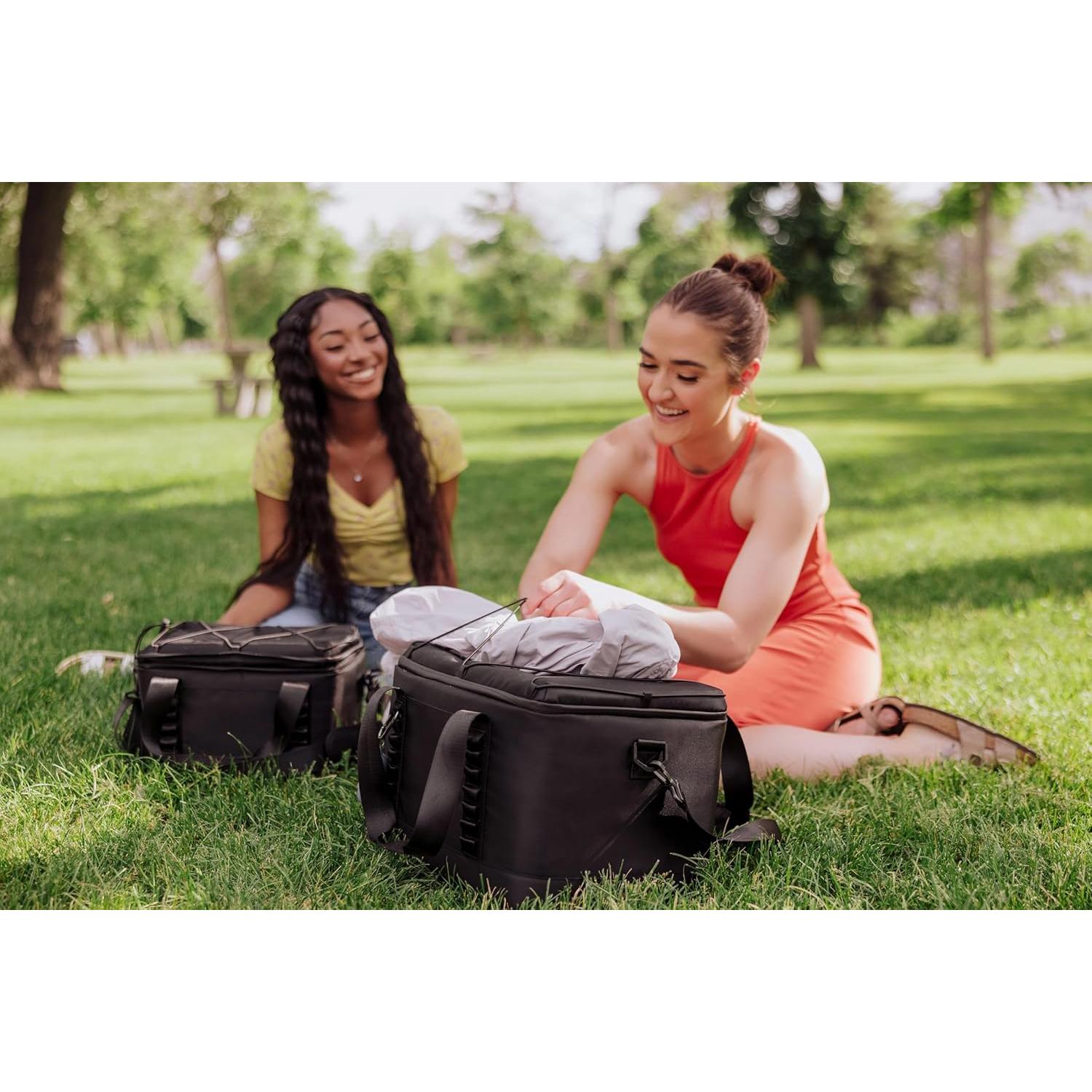 Bolsa Térmica Ecológica Picnic Time NFL 24 Latas Negra