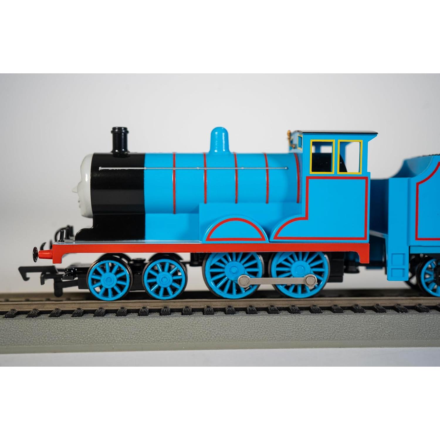Bachmann Trains - THOMAS & FRIENDS EDWARD ENGINE w/Moving Eyes - HO Scale