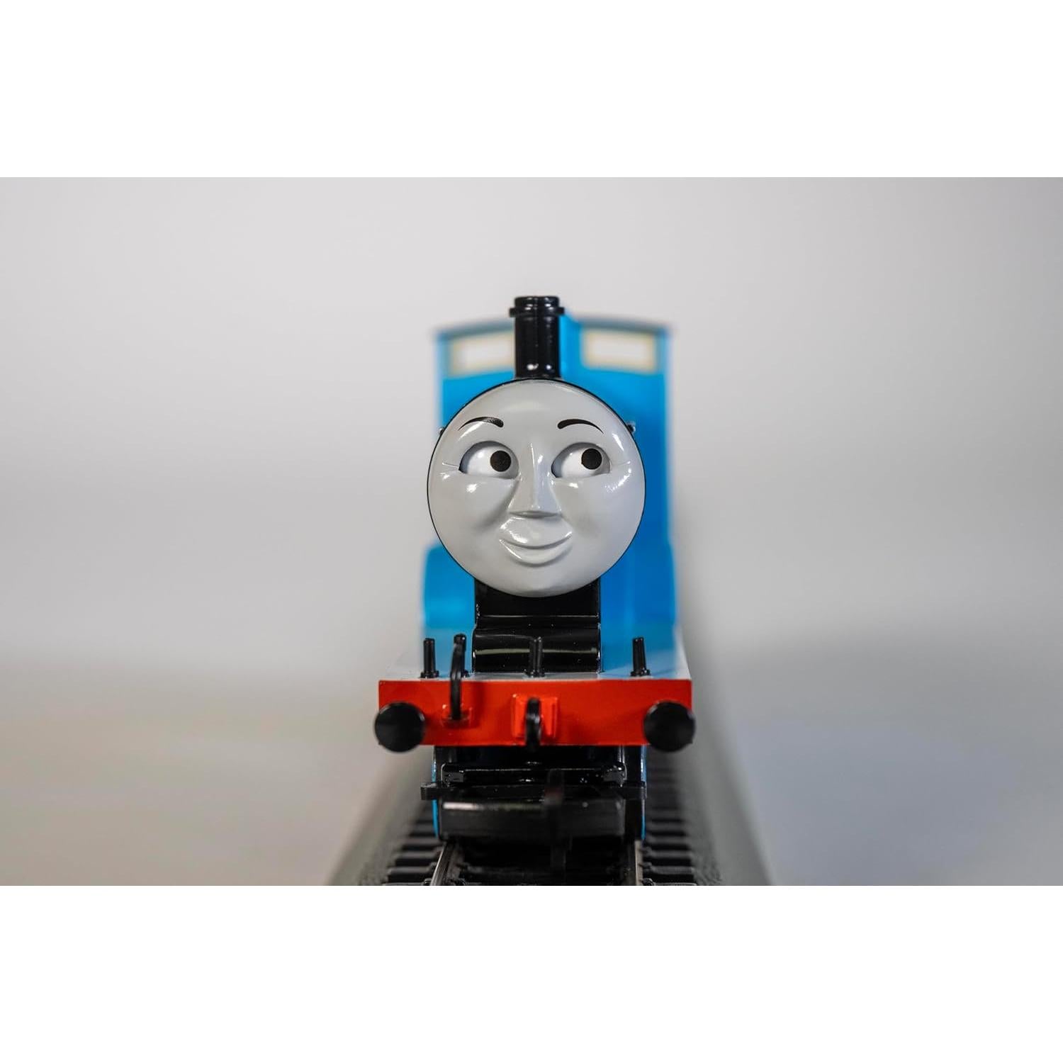 Bachmann Trains - THOMAS & FRIENDS EDWARD ENGINE w/Moving Eyes - HO Scale