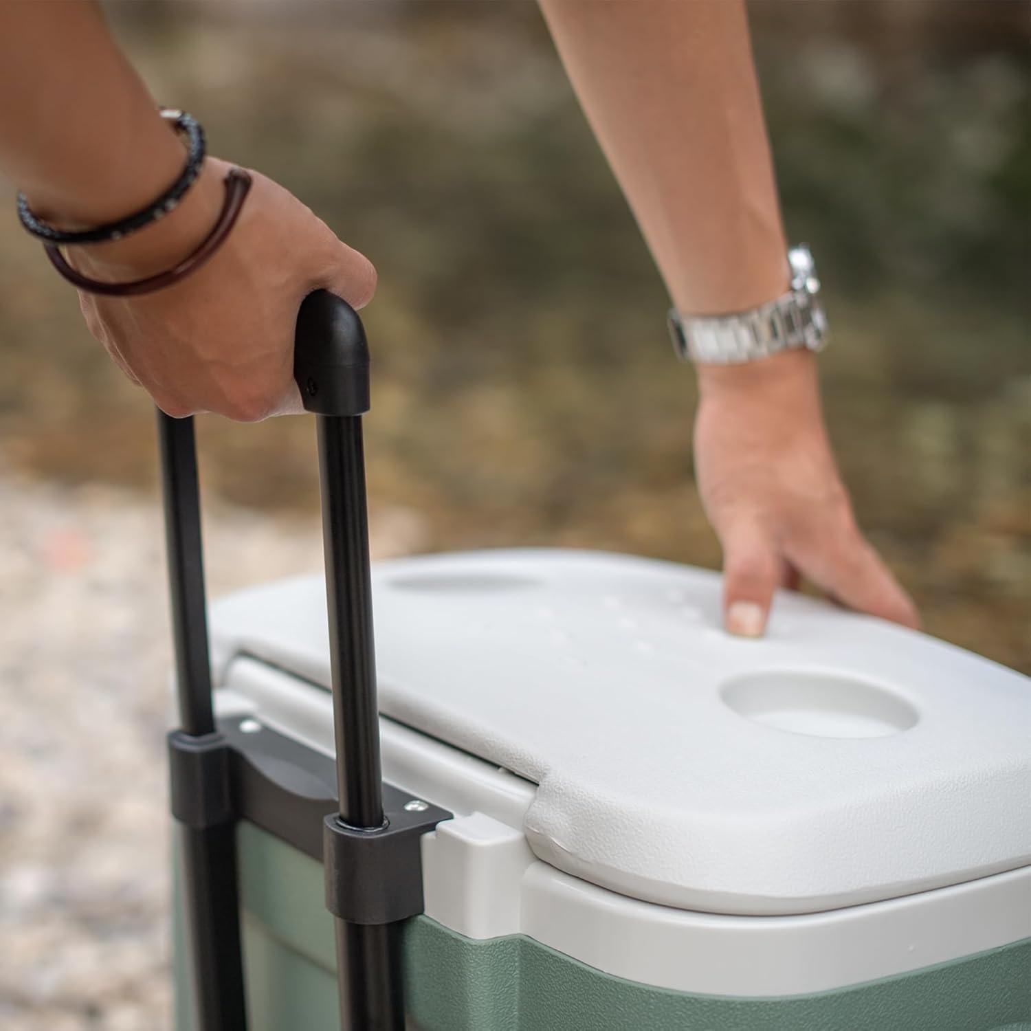 Naturehike 40QT Wheeled Hard Cooler, Insulated Food Safety Ice Chest Box with Telescoping Handle, Portable Ice Retention Cooler for Beach Camping Picnic Fishing Barbecue