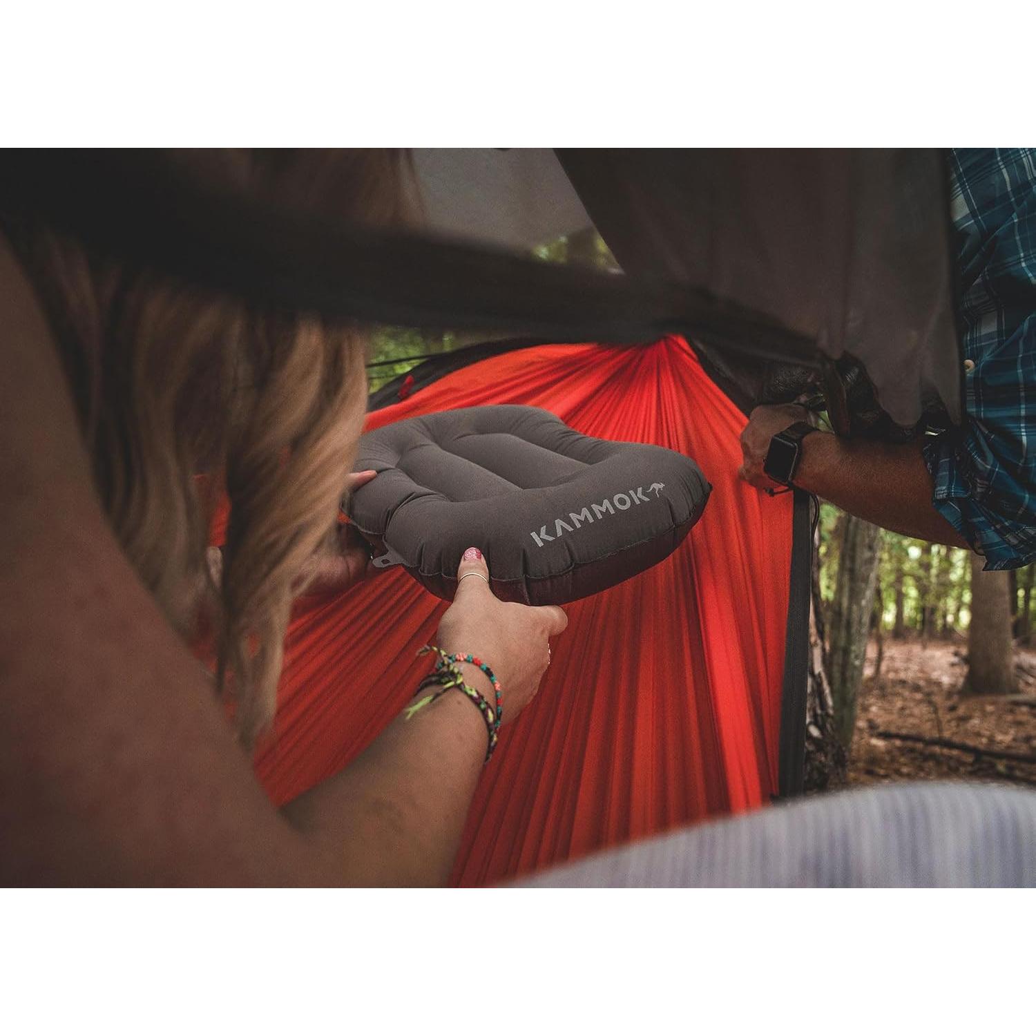 Almohada de Camping Kammok Puffin - Ergonómica y Compacta