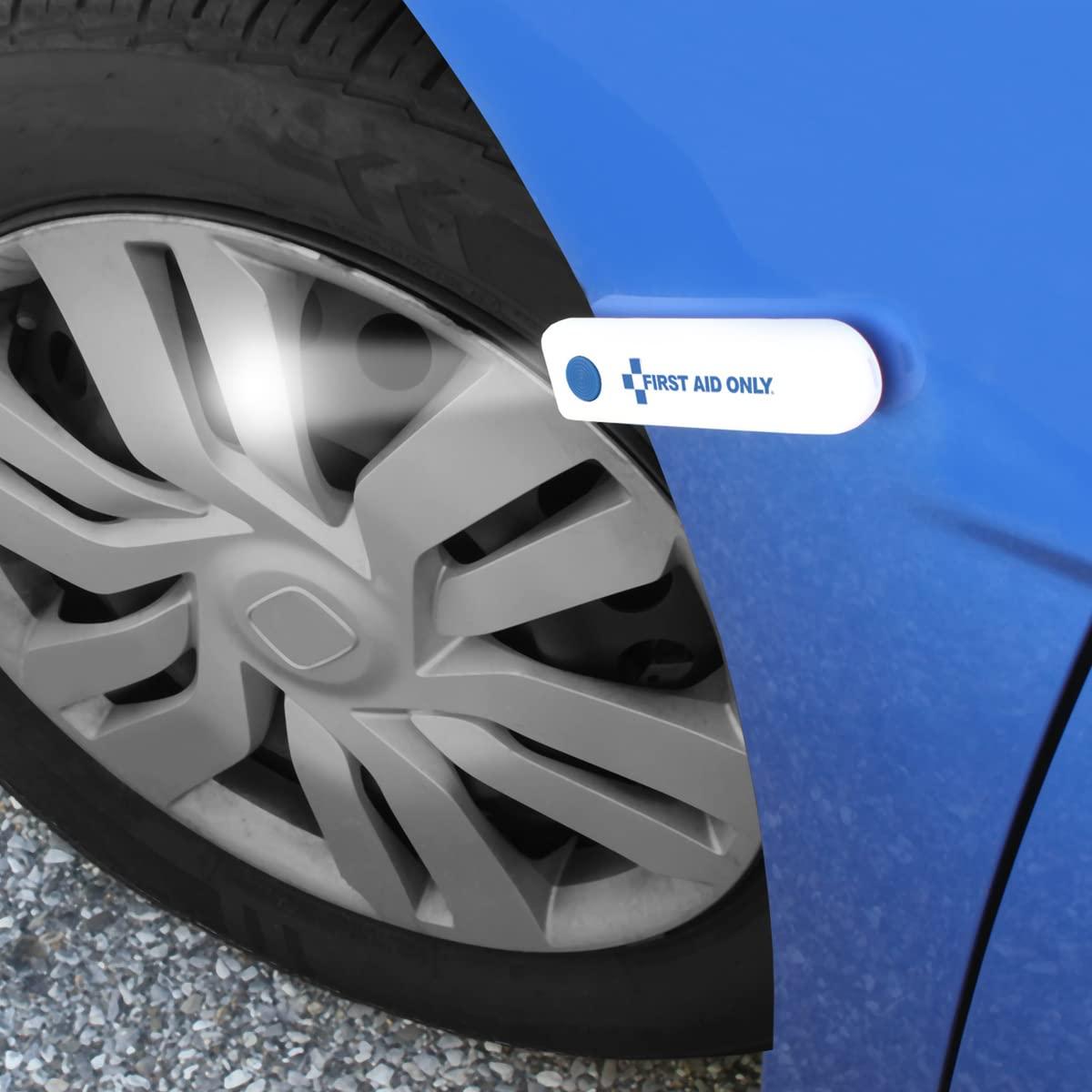 Kit de Primeros Auxilios Acme United 290 Piezas con Luz Magnética