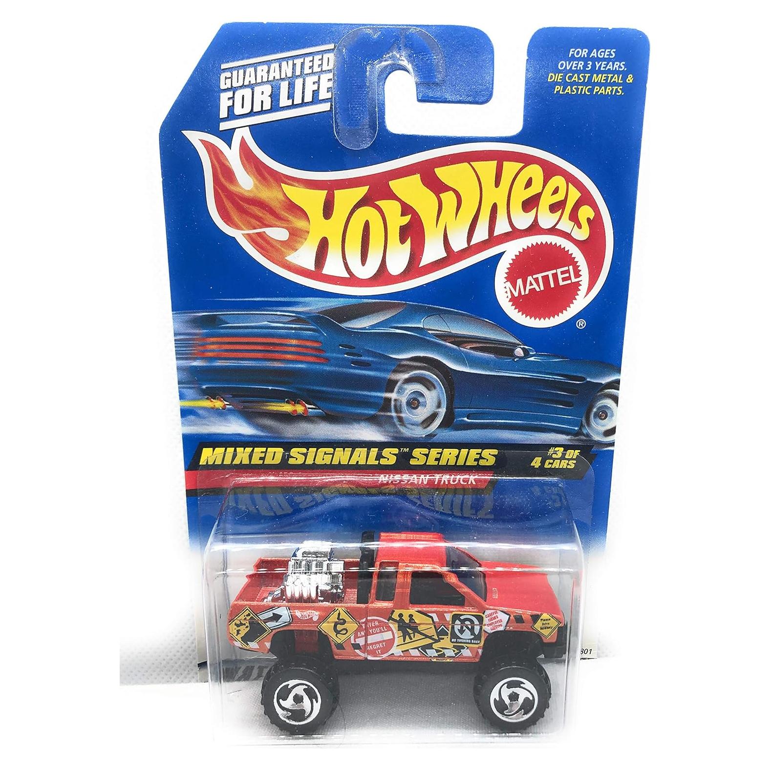 Coche Die Cast Mattel Hot Wheels Nissan Naranja 1:64