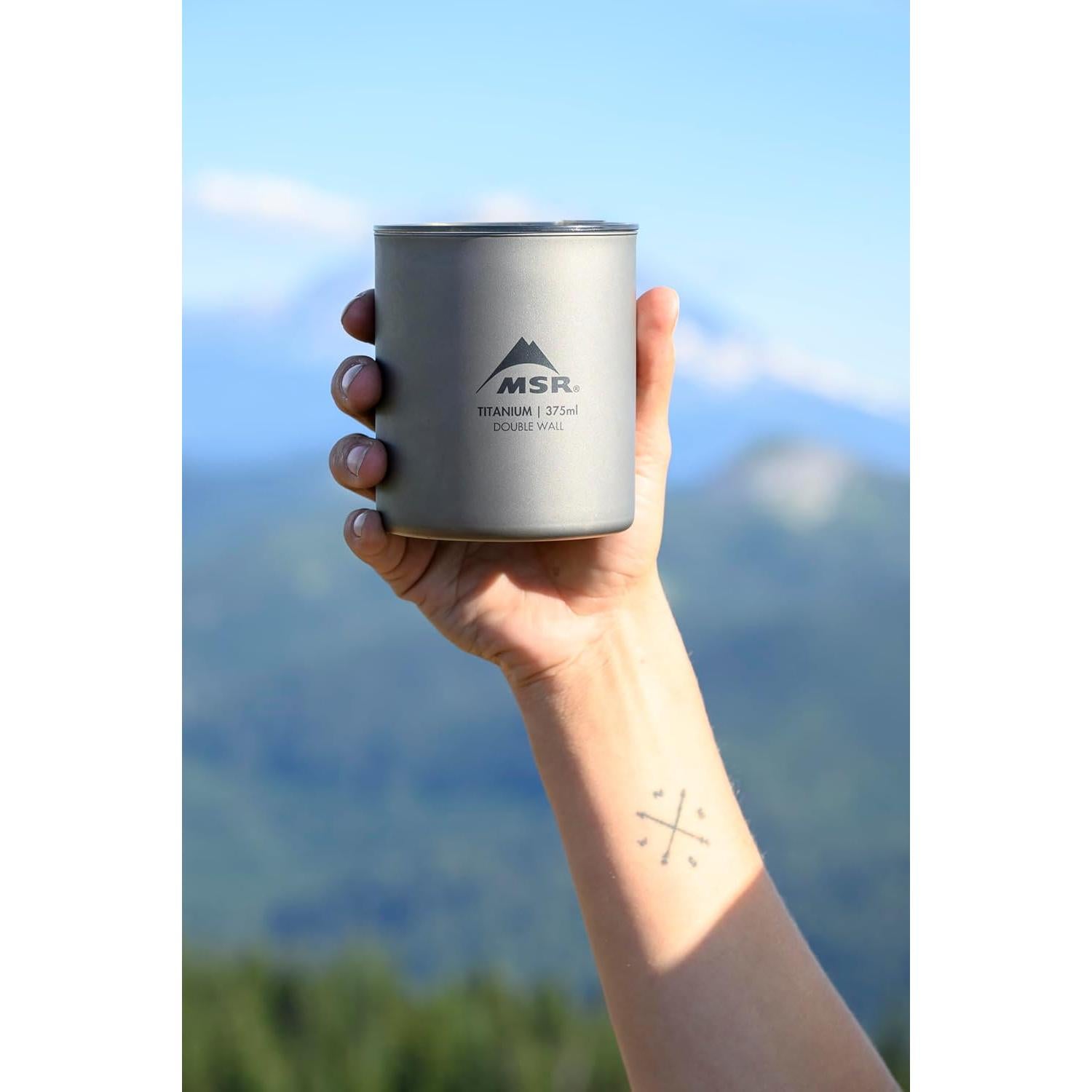 Taza de Campamento Doble Pared Titanio MSR 375 ml con Tapa