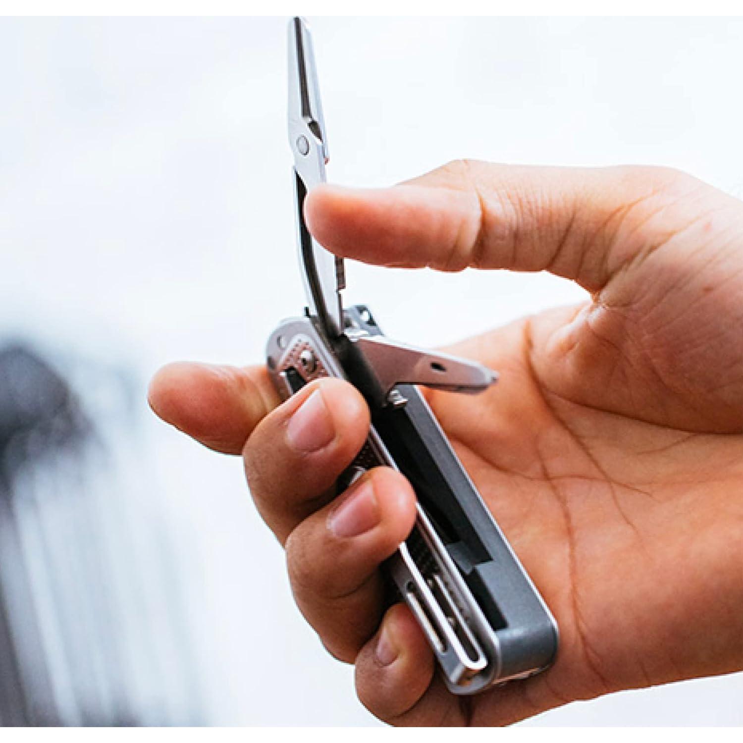 Multiherramienta LEATHERMAN FREE T4 12 en 1 Acero Inoxidable