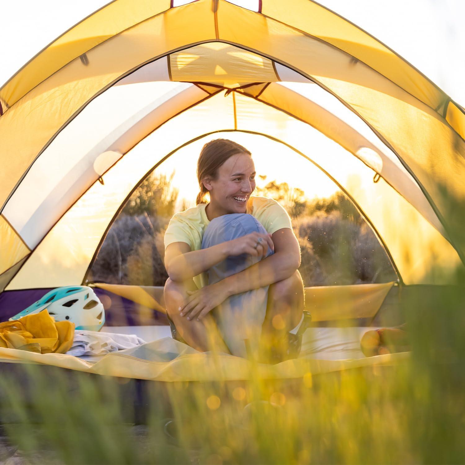 Almohada de Campamento HEST - Espuma de Memoria Plegable 25x38 cm