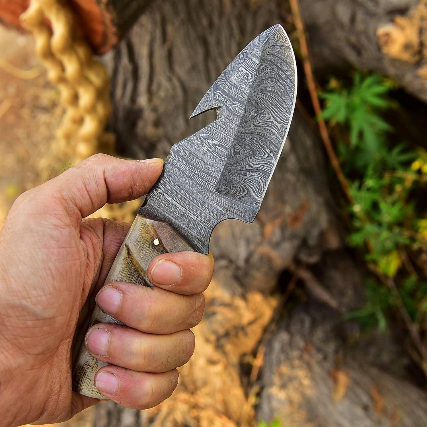 Cuchillo de Caza Damasco SharpWorld TJ111 con Gancho de Tripa