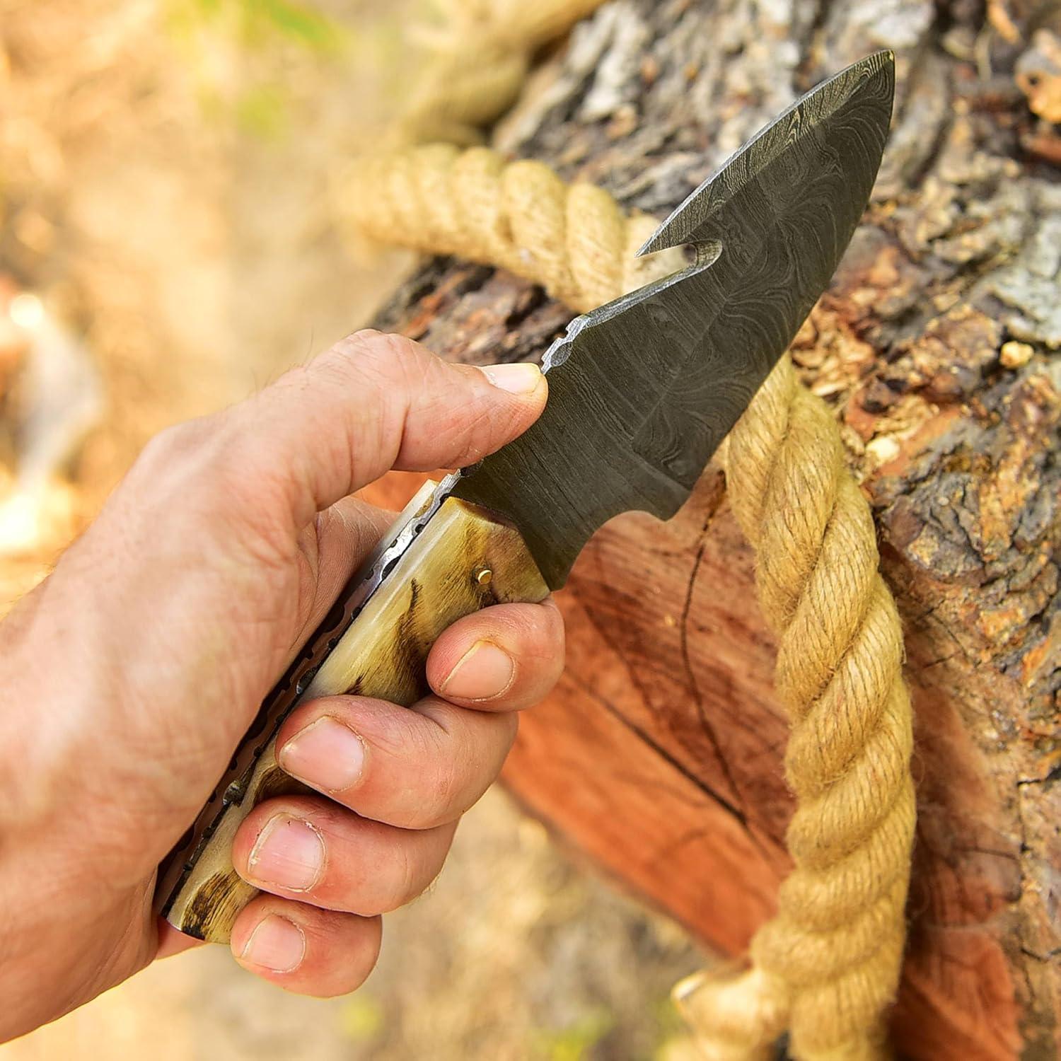 Cuchillo de Caza Damasco SharpWorld TJ111 con Gancho de Tripa