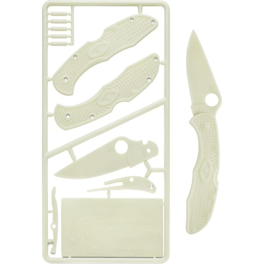 Kit de Cuchillo Plegable Spyderco Delica 4 - Brilla en la Oscuridad