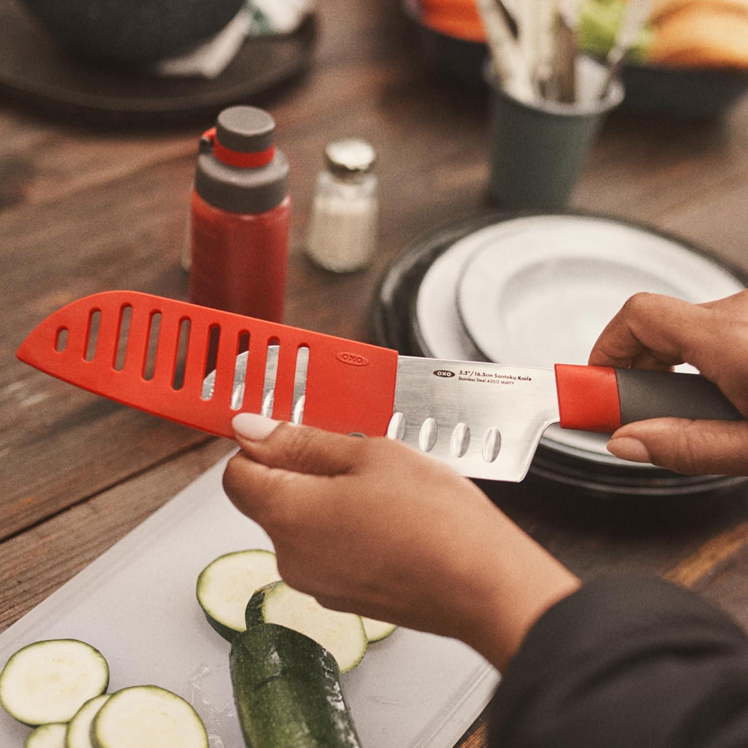 Cuchillo Santoku OXO 14cm Acero Inoxidable con Funda