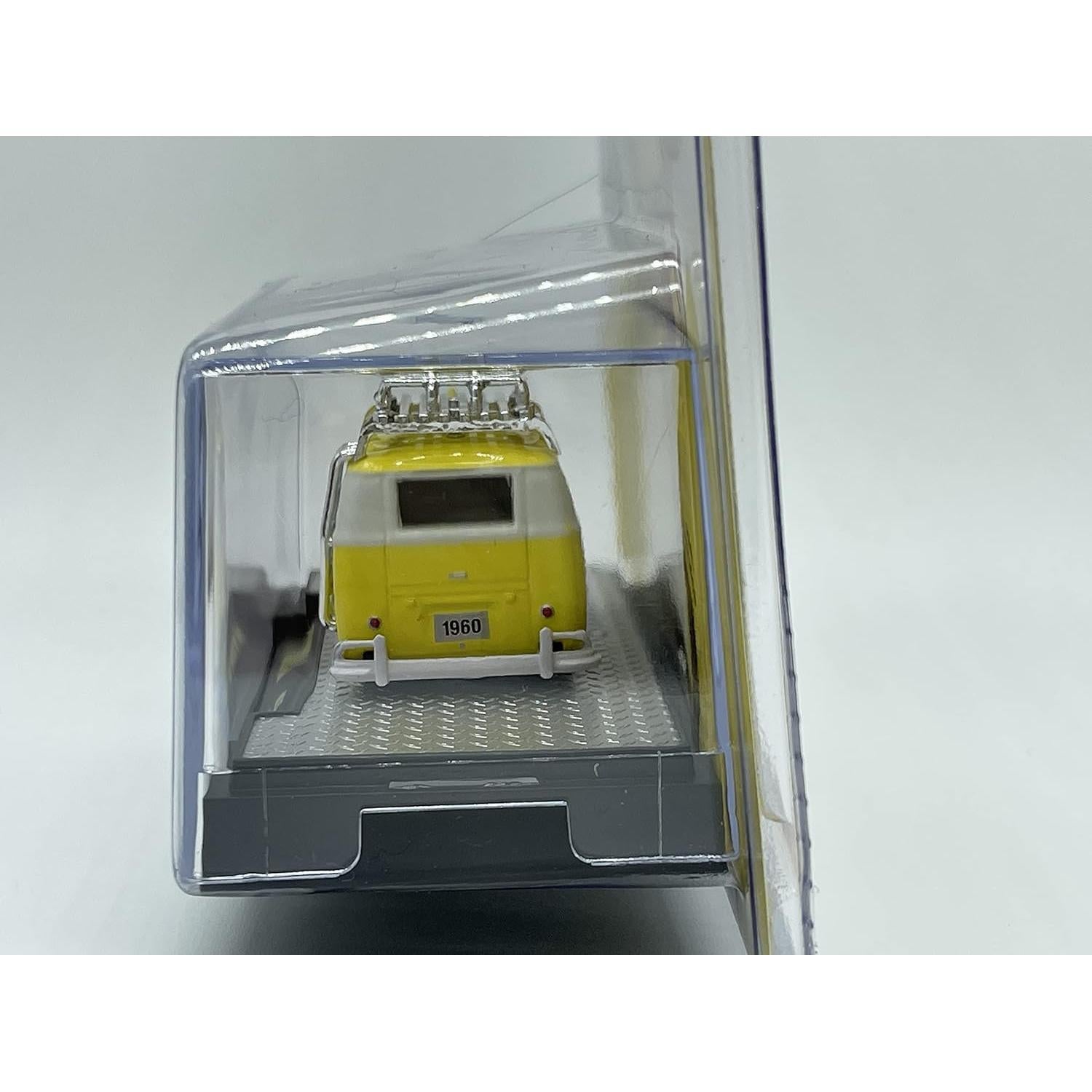 M2 Machines VW Delivery Van 1960 Escala 1:64 Amarillo