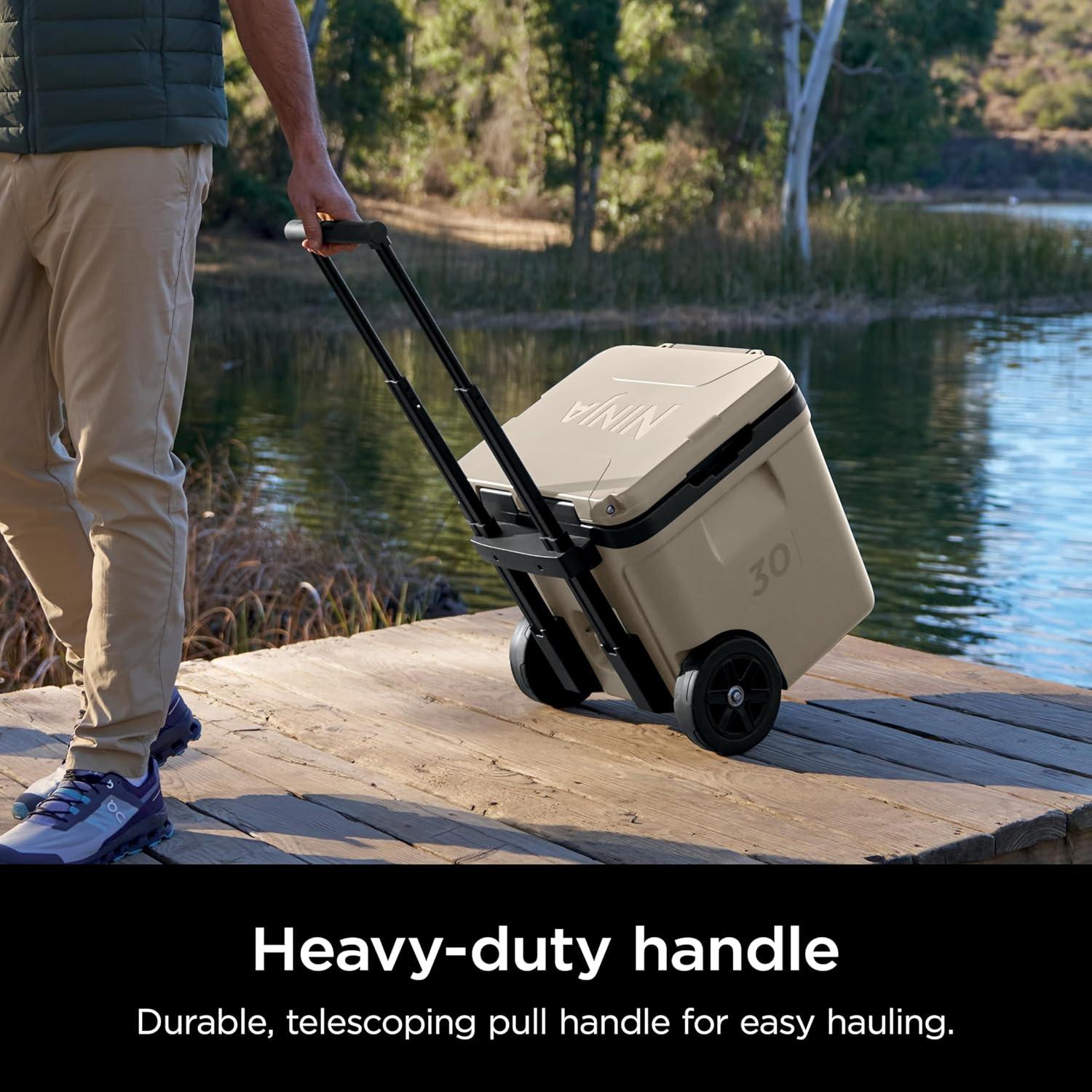 Cooler Ninja FrostVault 30QT Aislado con Ruedas Blanco