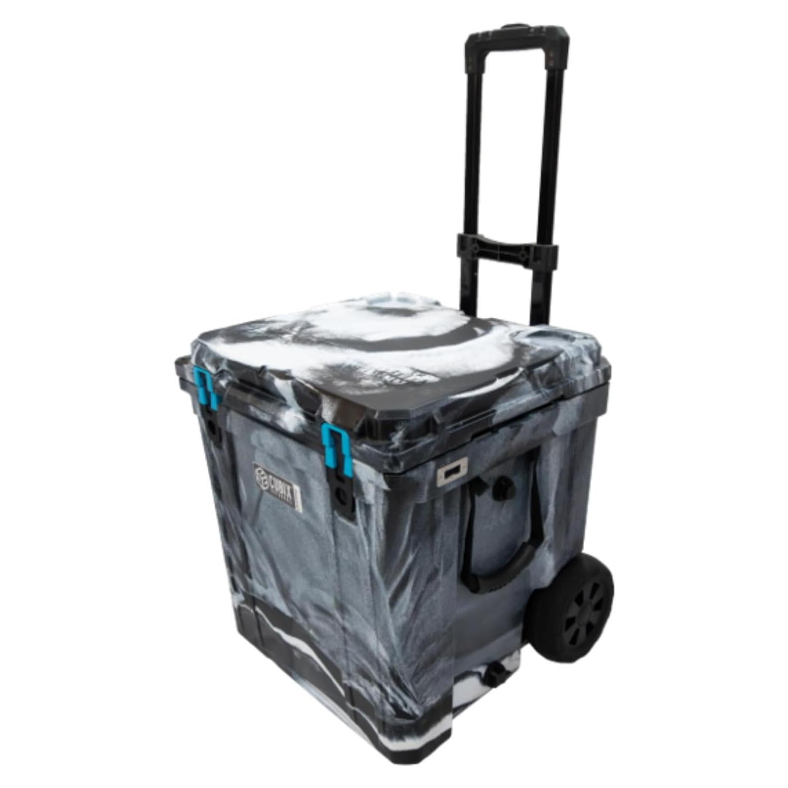 Enfriador Duro Cubix Outdoors QuadraX 46QT Camo 43.5L con Ruedas