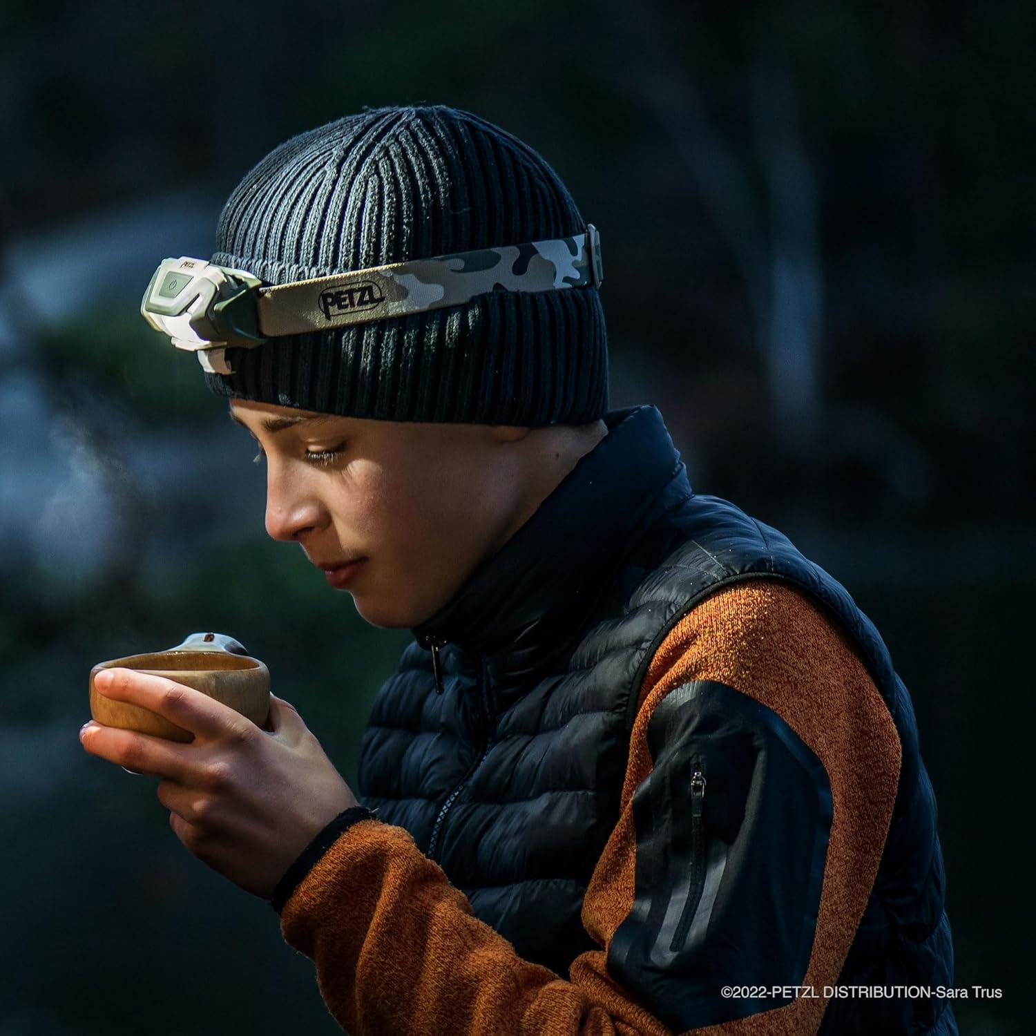 Linterna Frontal PETZL ARIA 1 RGB 350 Lúmenes Impermeable Camo