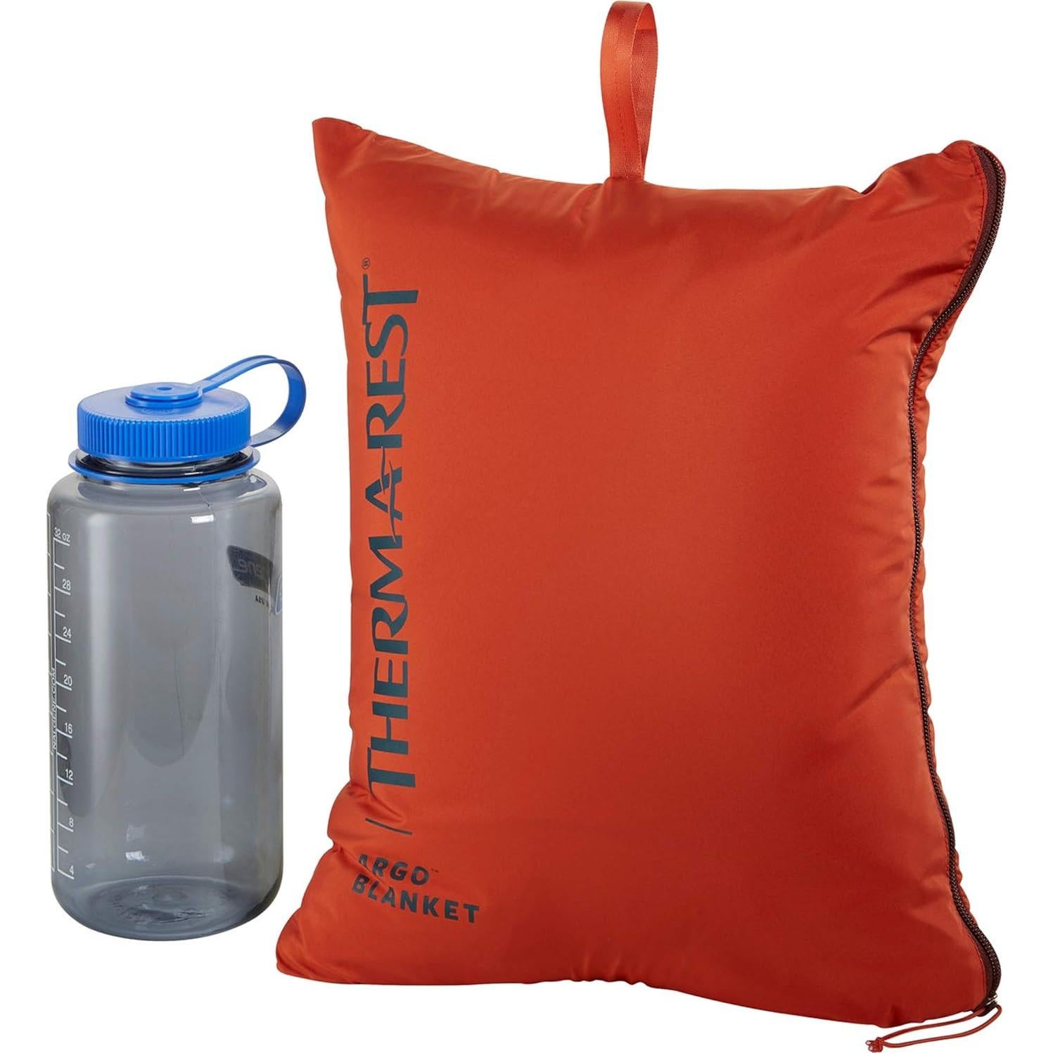 Therm-a-Rest Argo Insulated Camping and Backpacking Blanket, Tomato