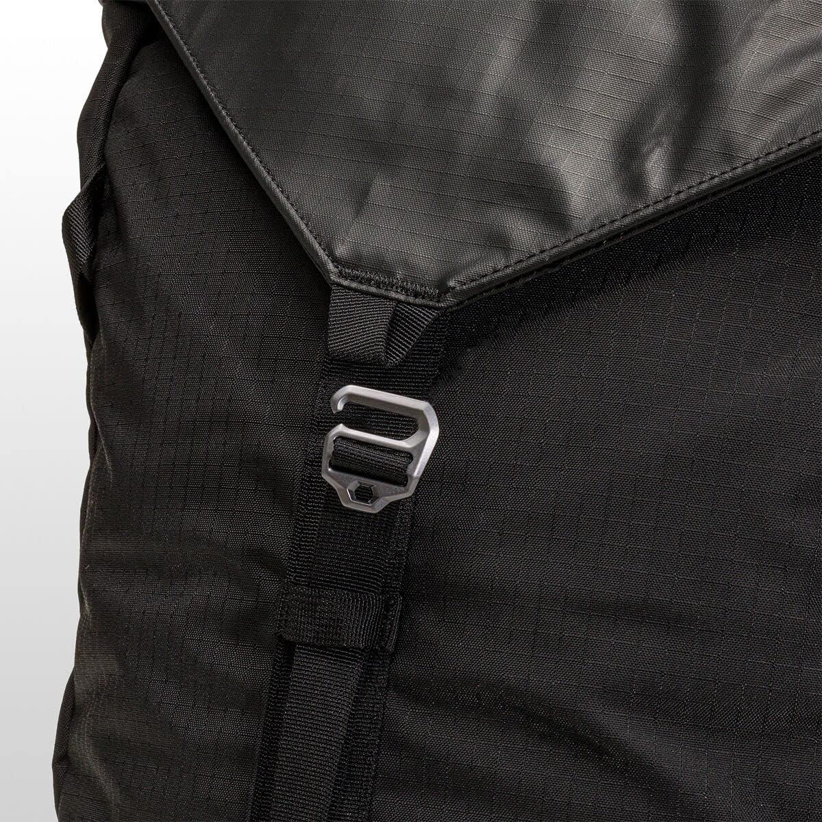 Mountain Hardwear Unisex's Camp 4 32L Backpack, Black, One Size