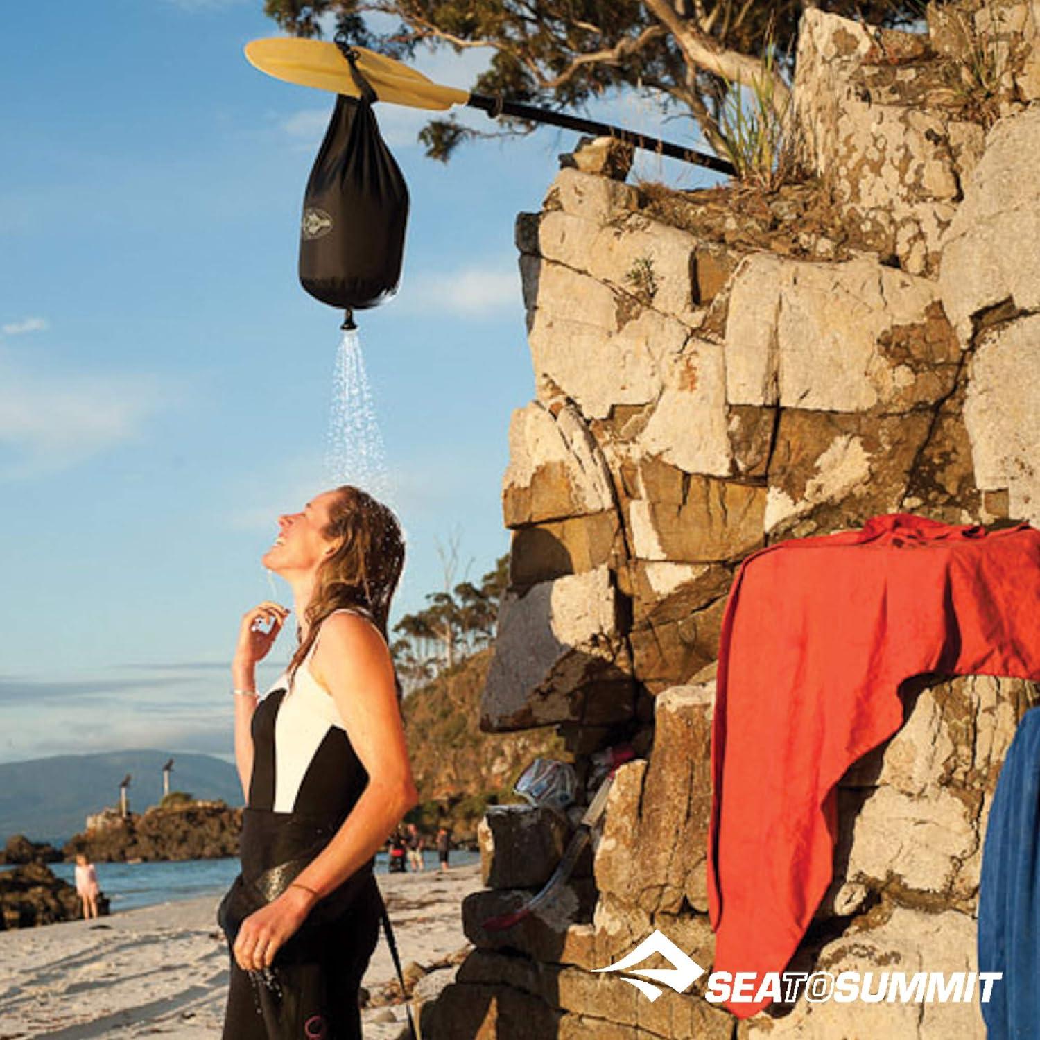 Ducha de bolsillo Sea to Summit 10L Negra para acampar