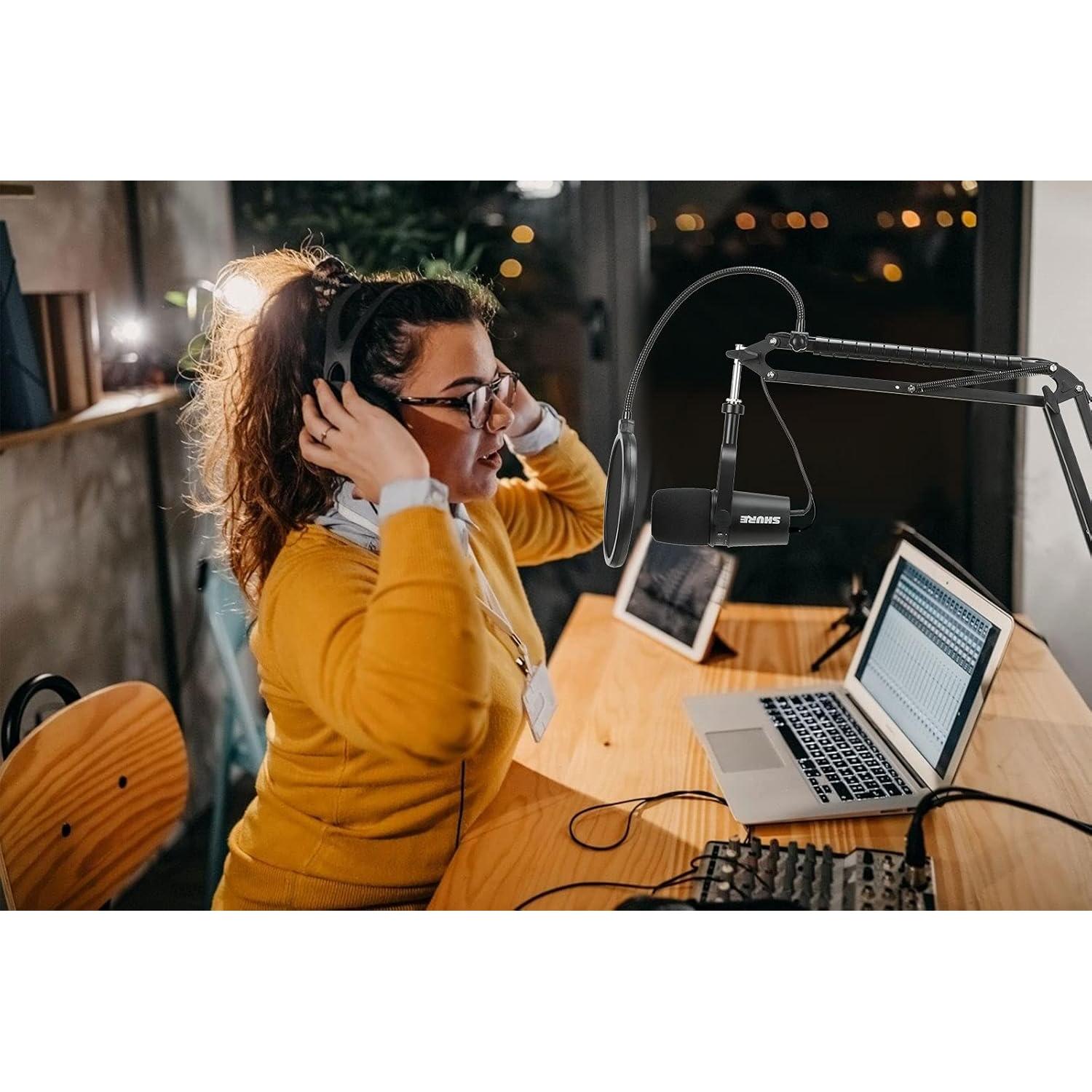 Soporte de Micrófono YOUSHARES MV7 con Filtro Antipop y Paravientos