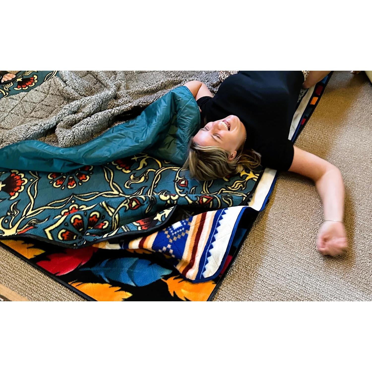 DOWN UNDER OUTDOORS Large Waterproof Windproof Extra Thick 350 GSM Quilted Fleece, or Sherpa Stadium Blanket