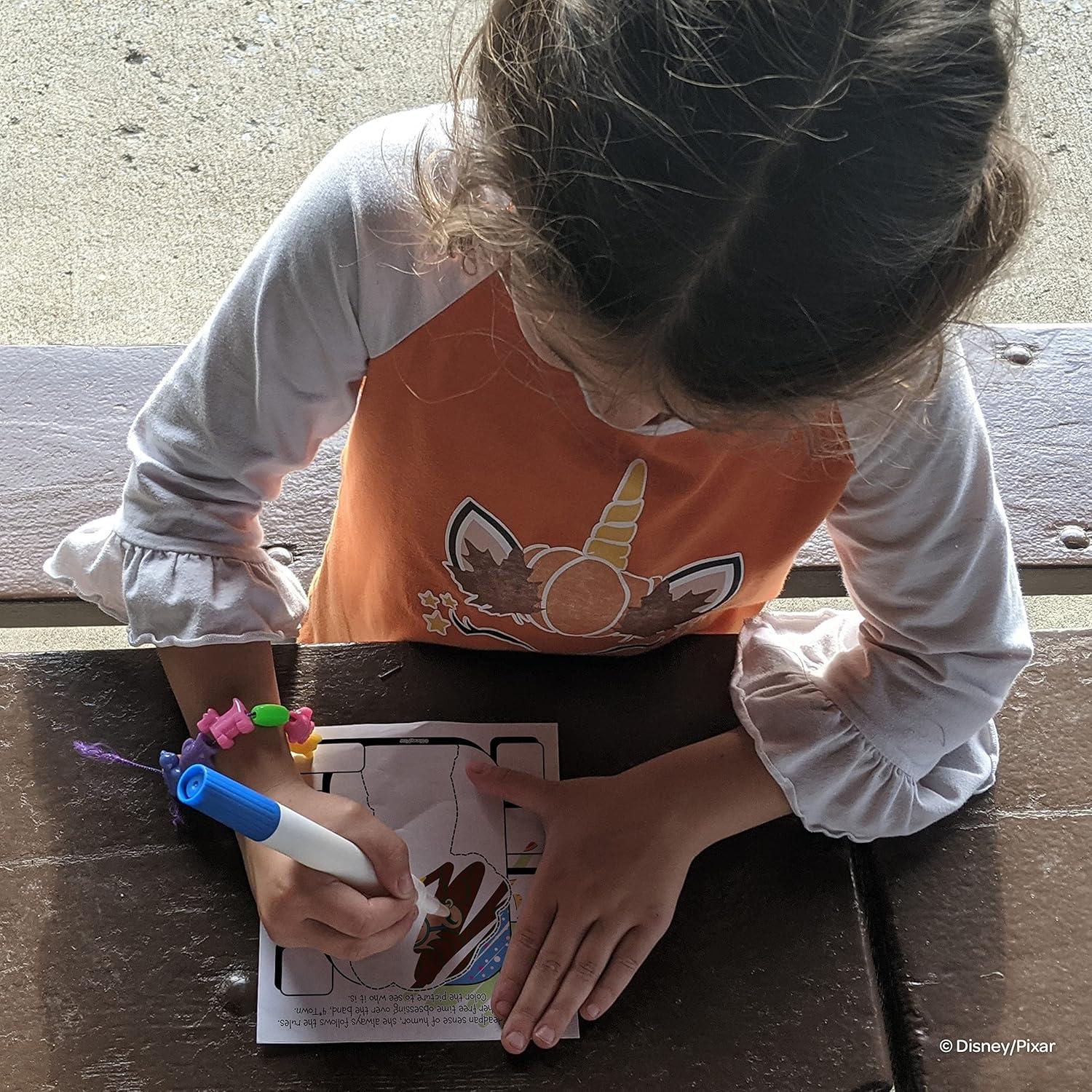 Libro de Colorear Disney Pixar Turning Red 20 Páginas con Marcador