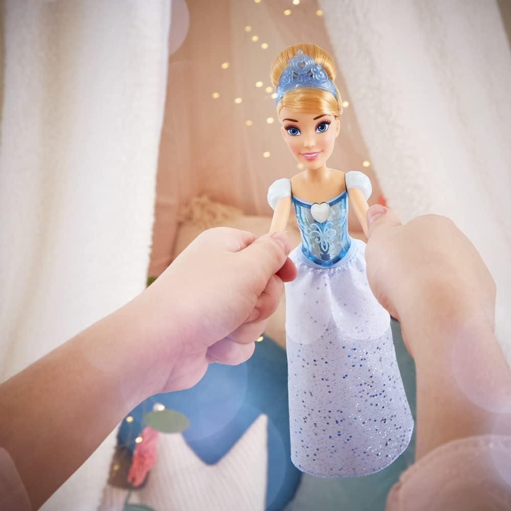 Muñeca Cinderella Royal Shimmer Hasbro con Falda y Accesorios