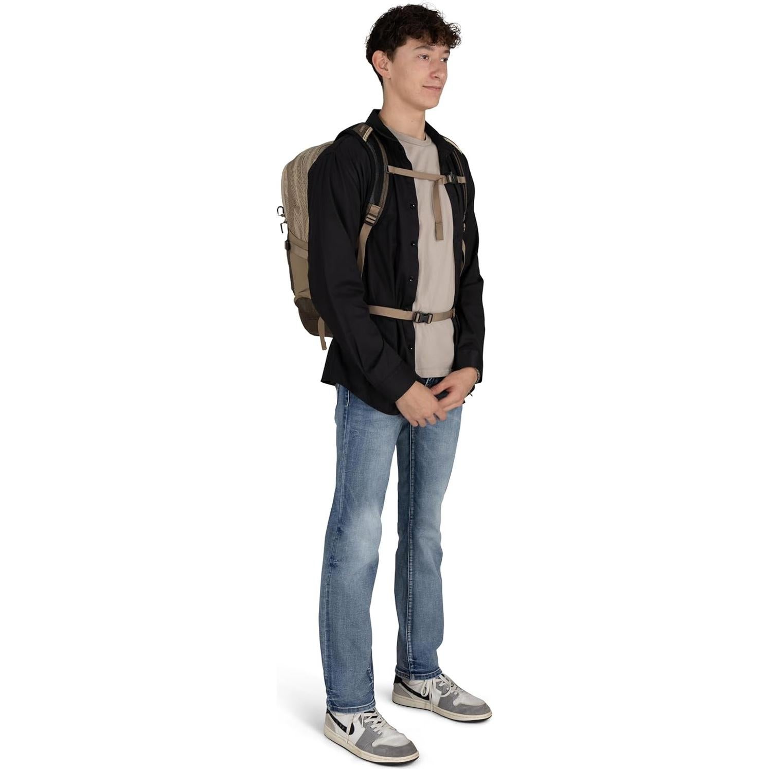 Mochila para Laptop Osprey Comet 30L Tan Alpaca 16"