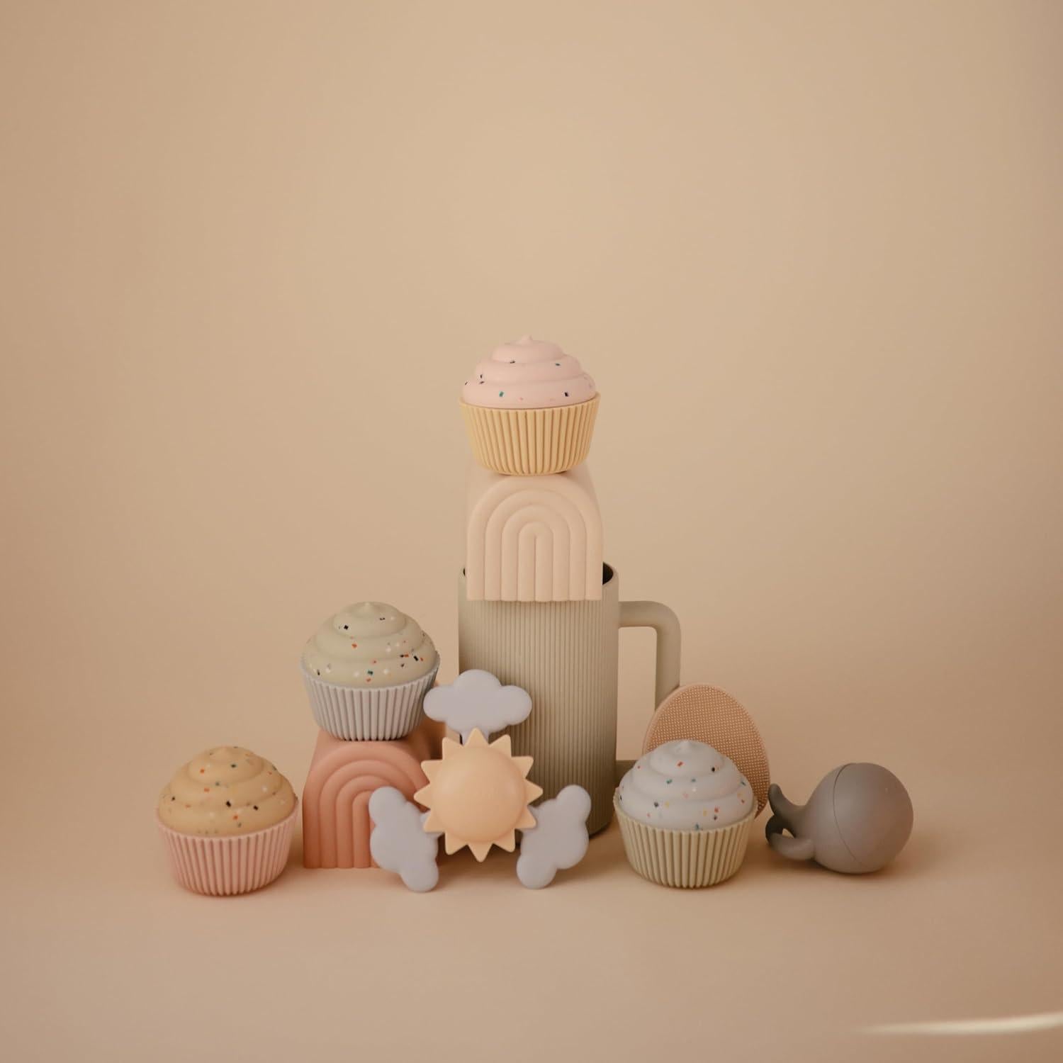 Juguete giratorio de succión Mushie Sunshine para baño 13.3 cm