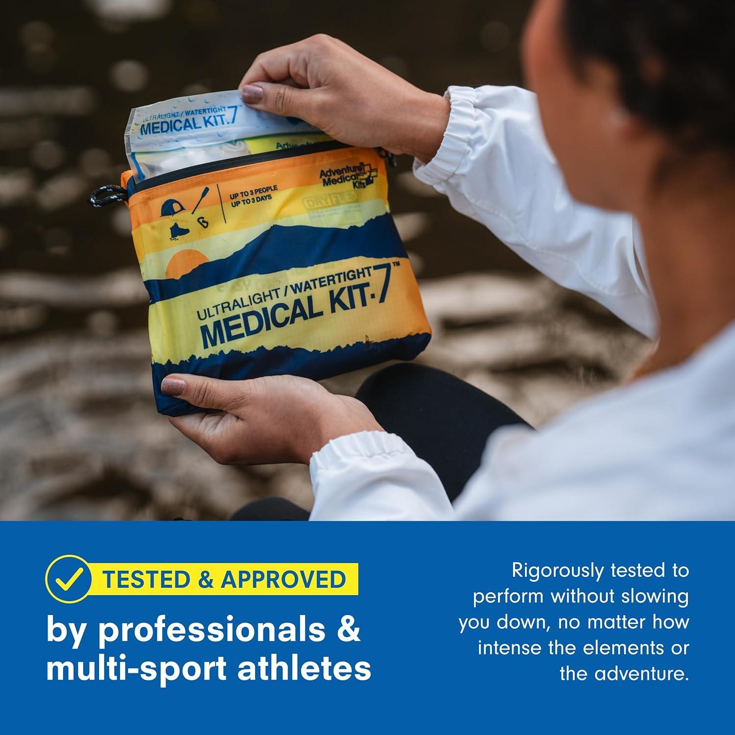 Kit Médico Ultraligero Adventure Medical Kits - 3 Personas, 3 Días