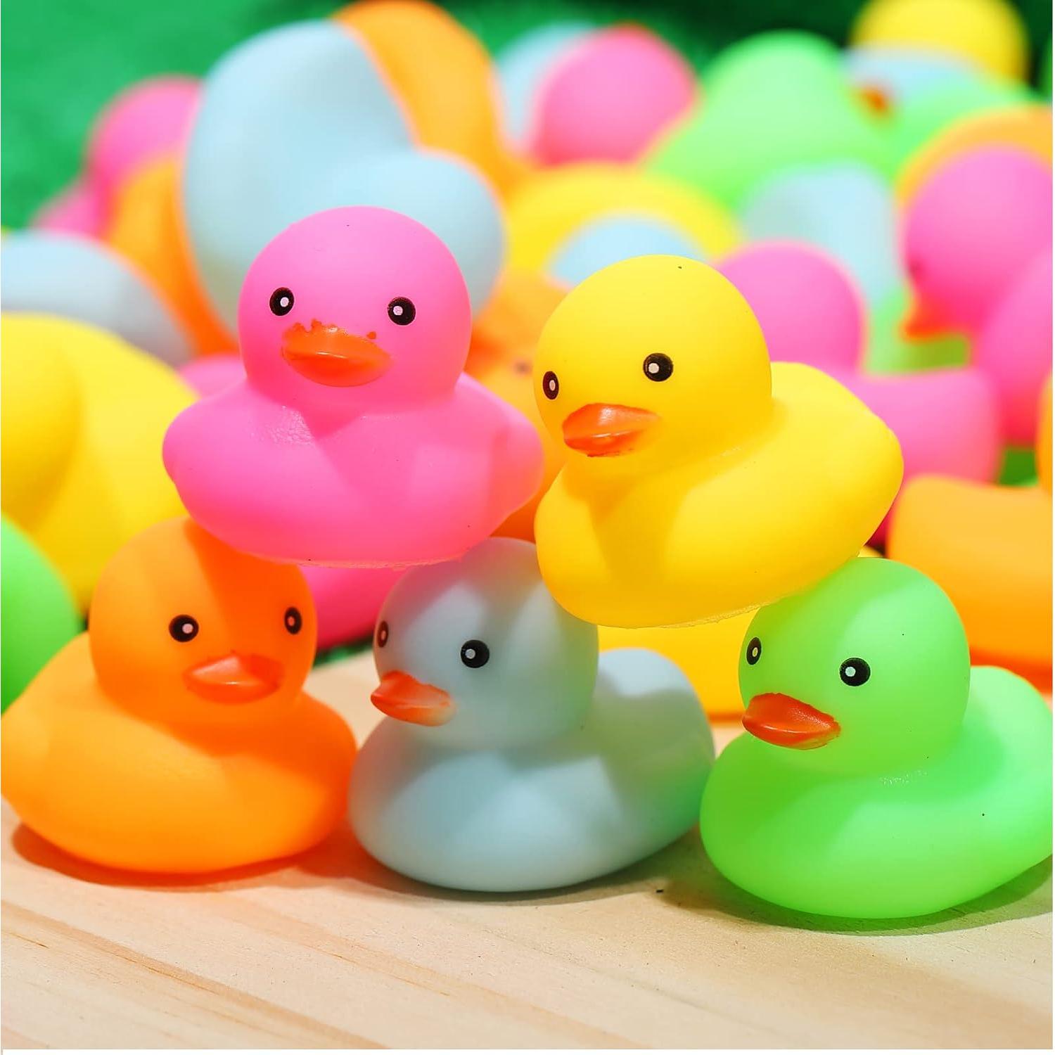 Paquete de 50 Patitos de Goma Multicolor Ekisemio 4 cm