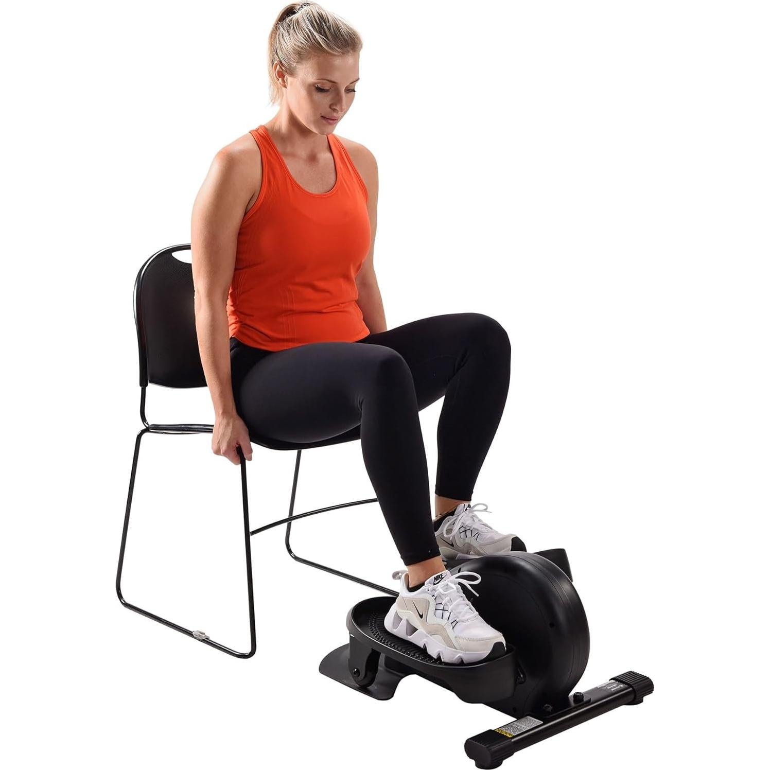 Máquina Elíptica Stamina InMotion E1000 Compacta - Cardio Bajo Escritorio