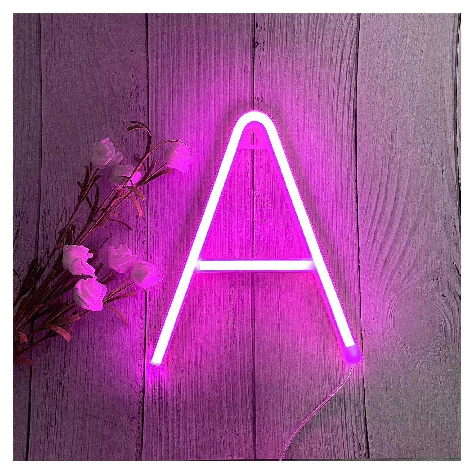 Señal de letra de neón rosa ENUOLI - Decoración LED 22.5 cm